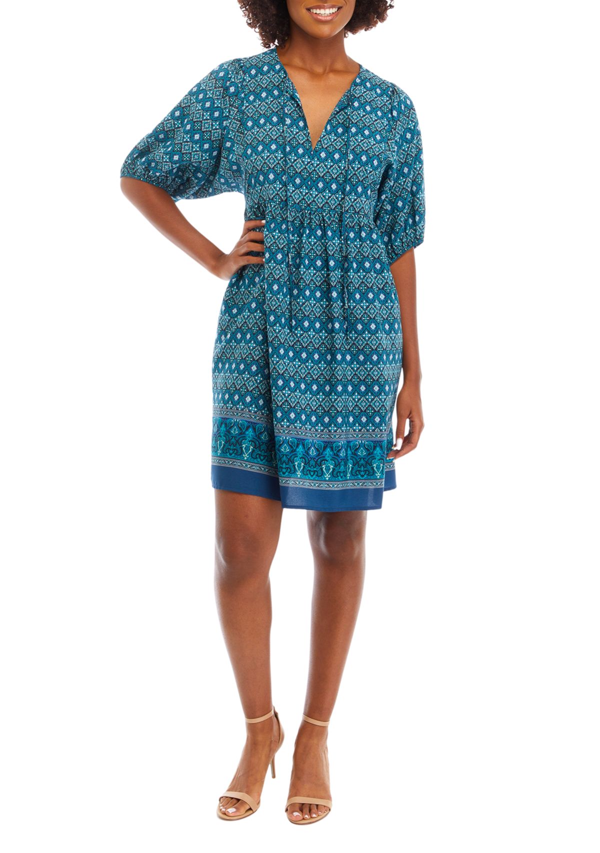 Womens Short Sleeve V-Neck Printed Fit and Flare Dress
