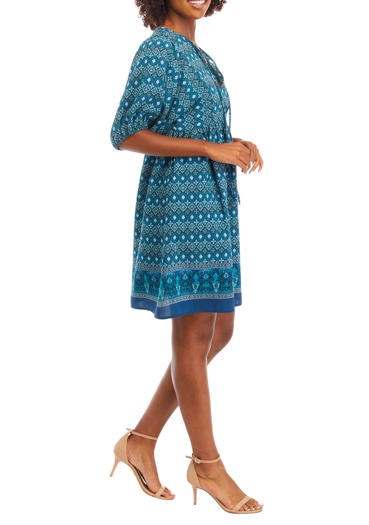 Womens Short Sleeve V-Neck Printed Fit and Flare Dress