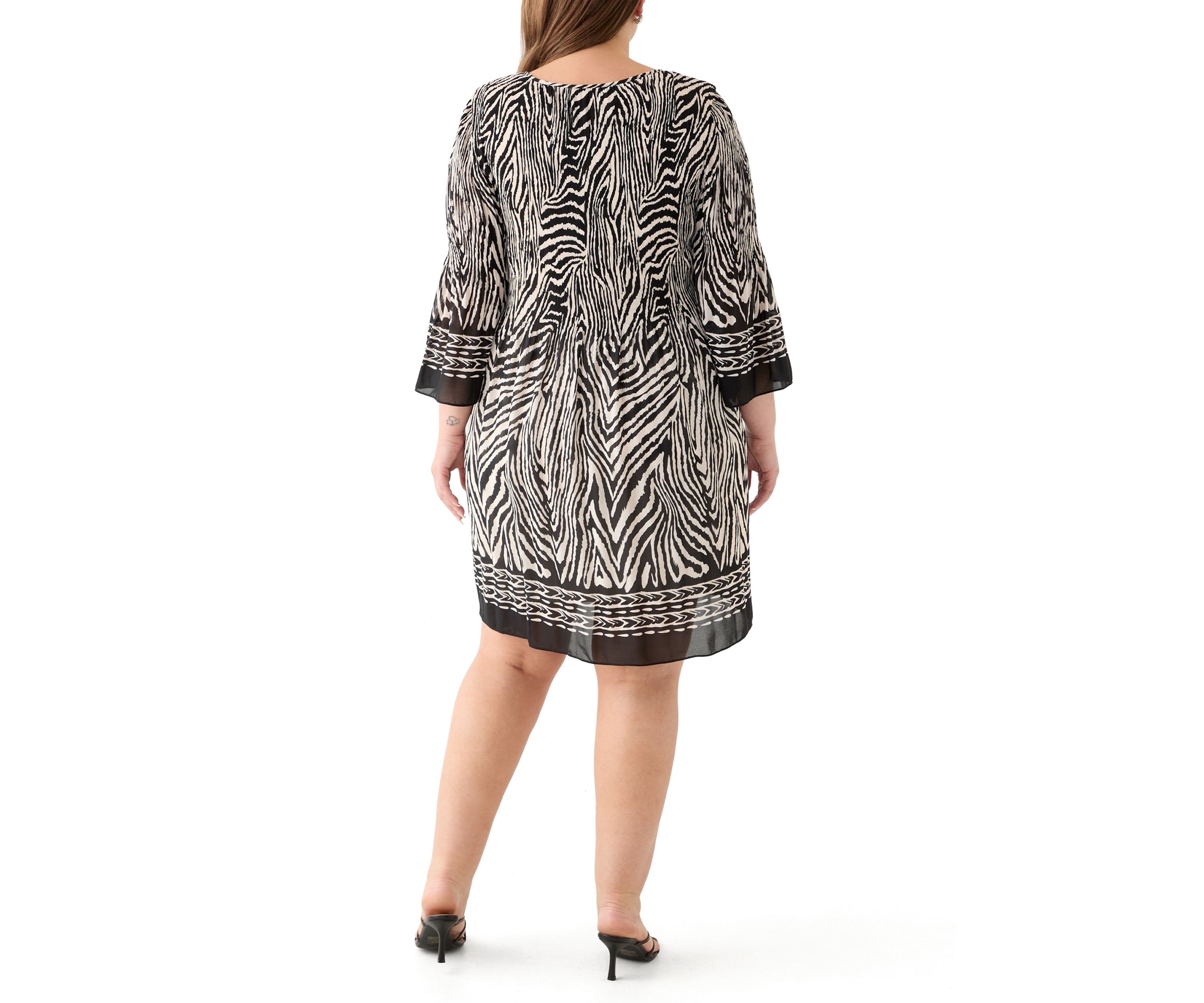 Plus Size Long Sleeve Keyhole Neck Printed Pleater Dress