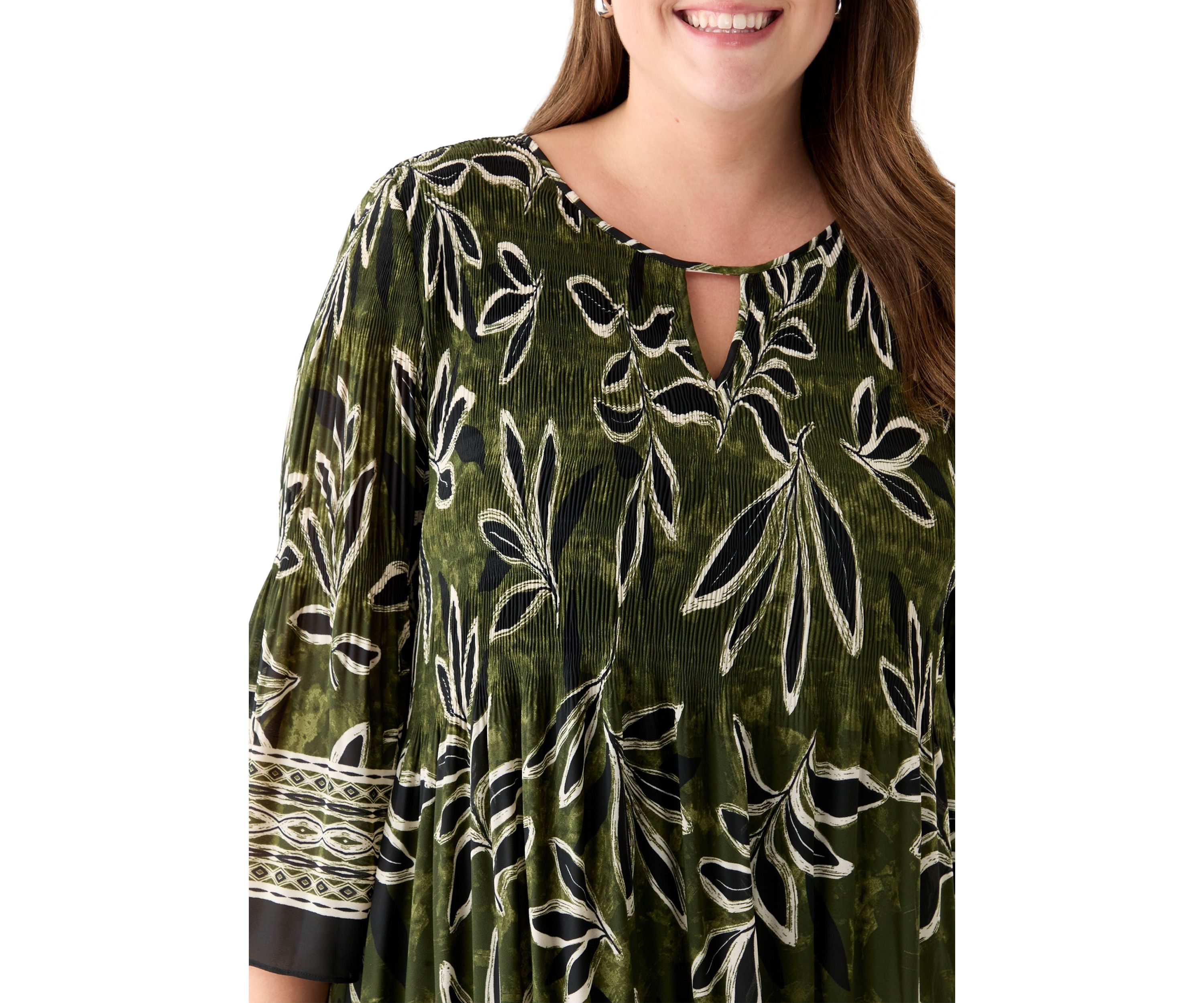 Plus Size Long Sleeve Keyhole Neck Floral Print Pleater Dress