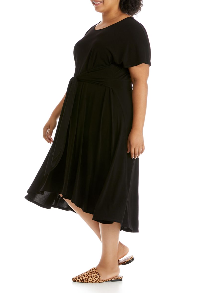 Plus Size Scoop Neck Tie Front Knit Dress