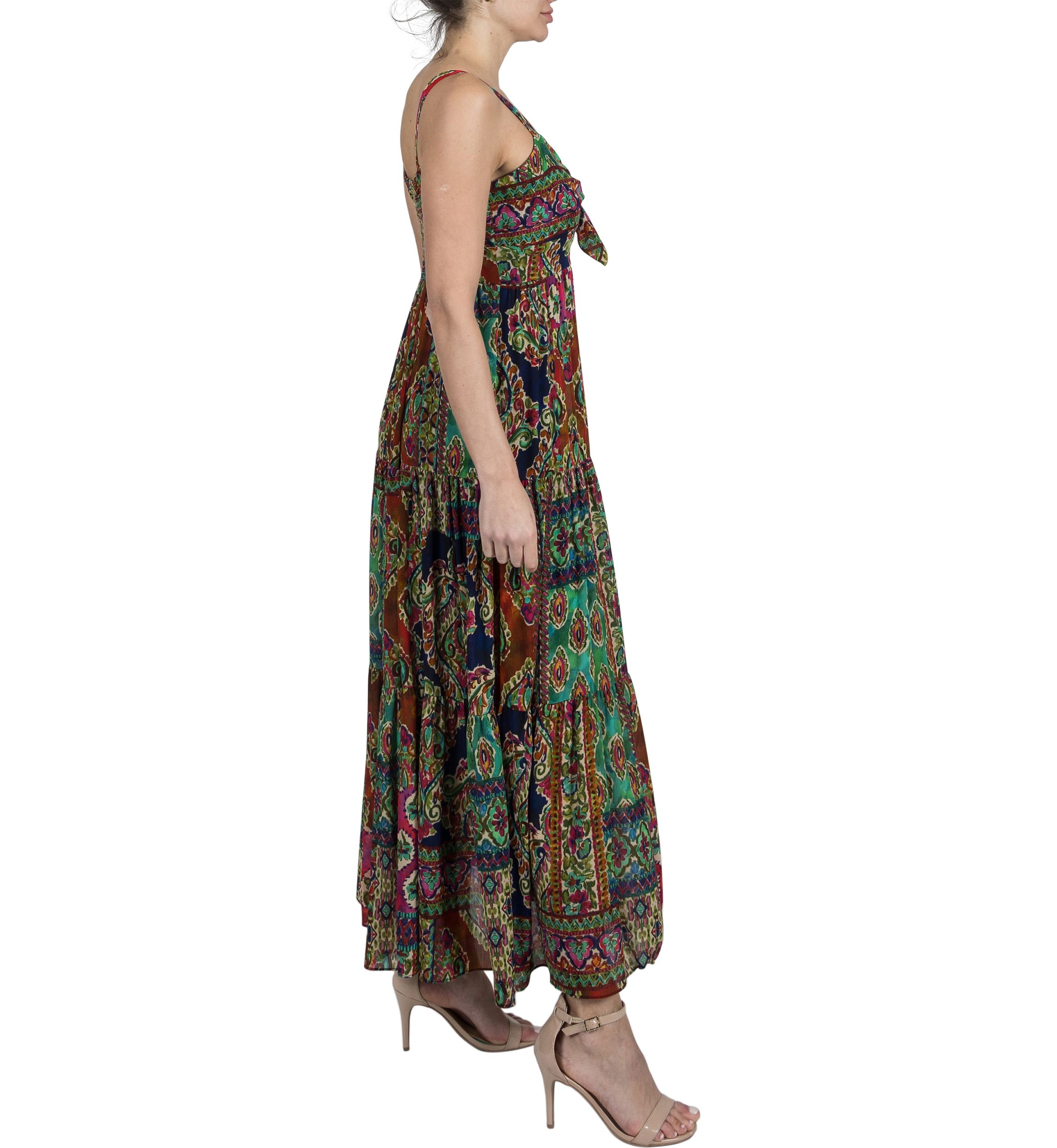 Womens Sleeveless V-Neck Printed A-Line Maxi Dress