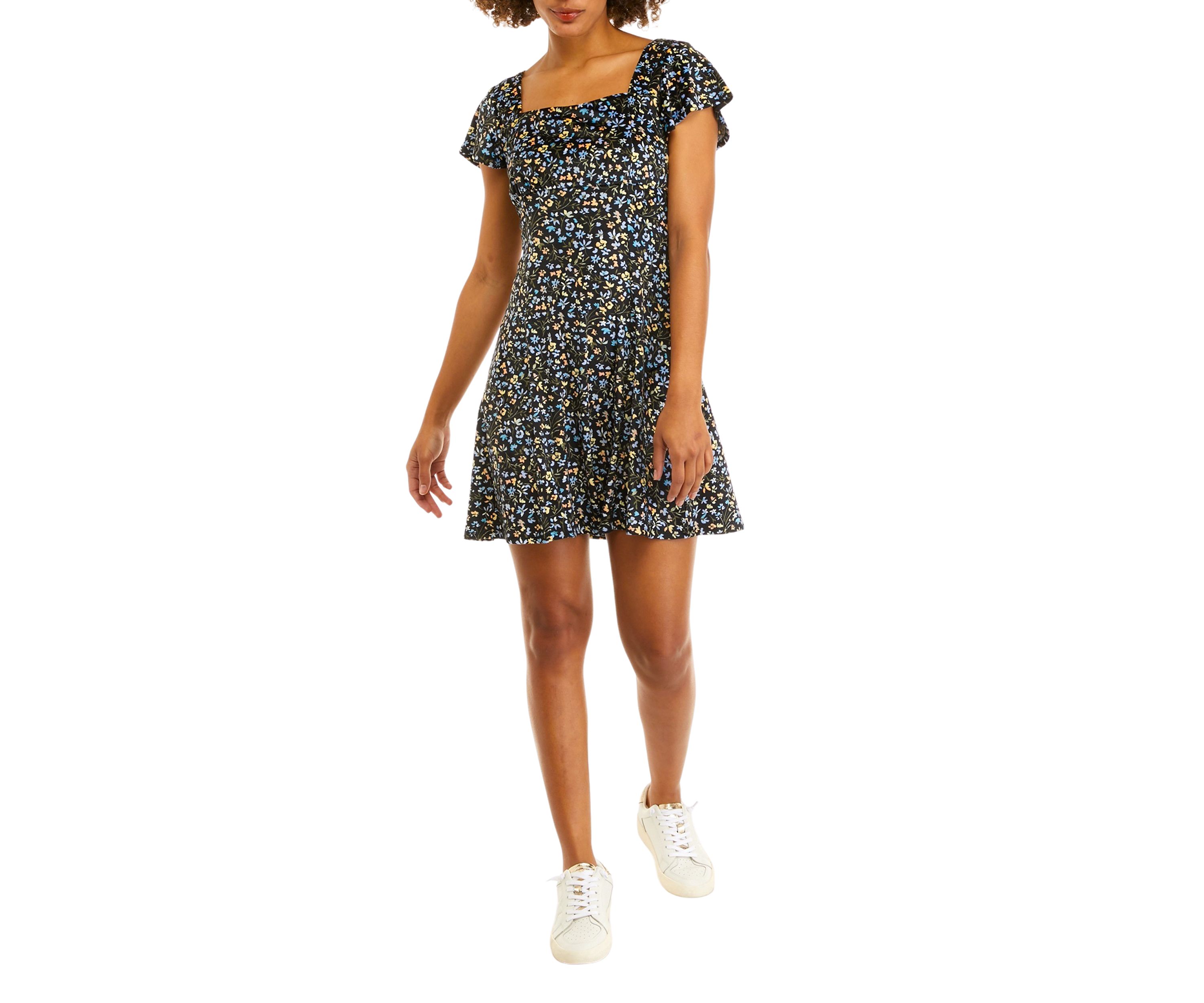 Juniors Short Sleeve Velvet A-Line Dress