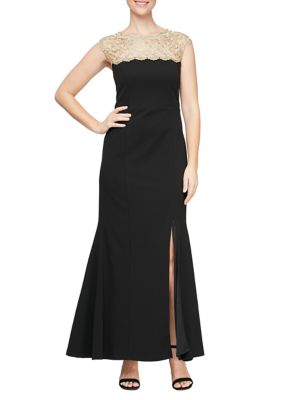 Women's Sleeveless Lace Yoke Front Slit Gown