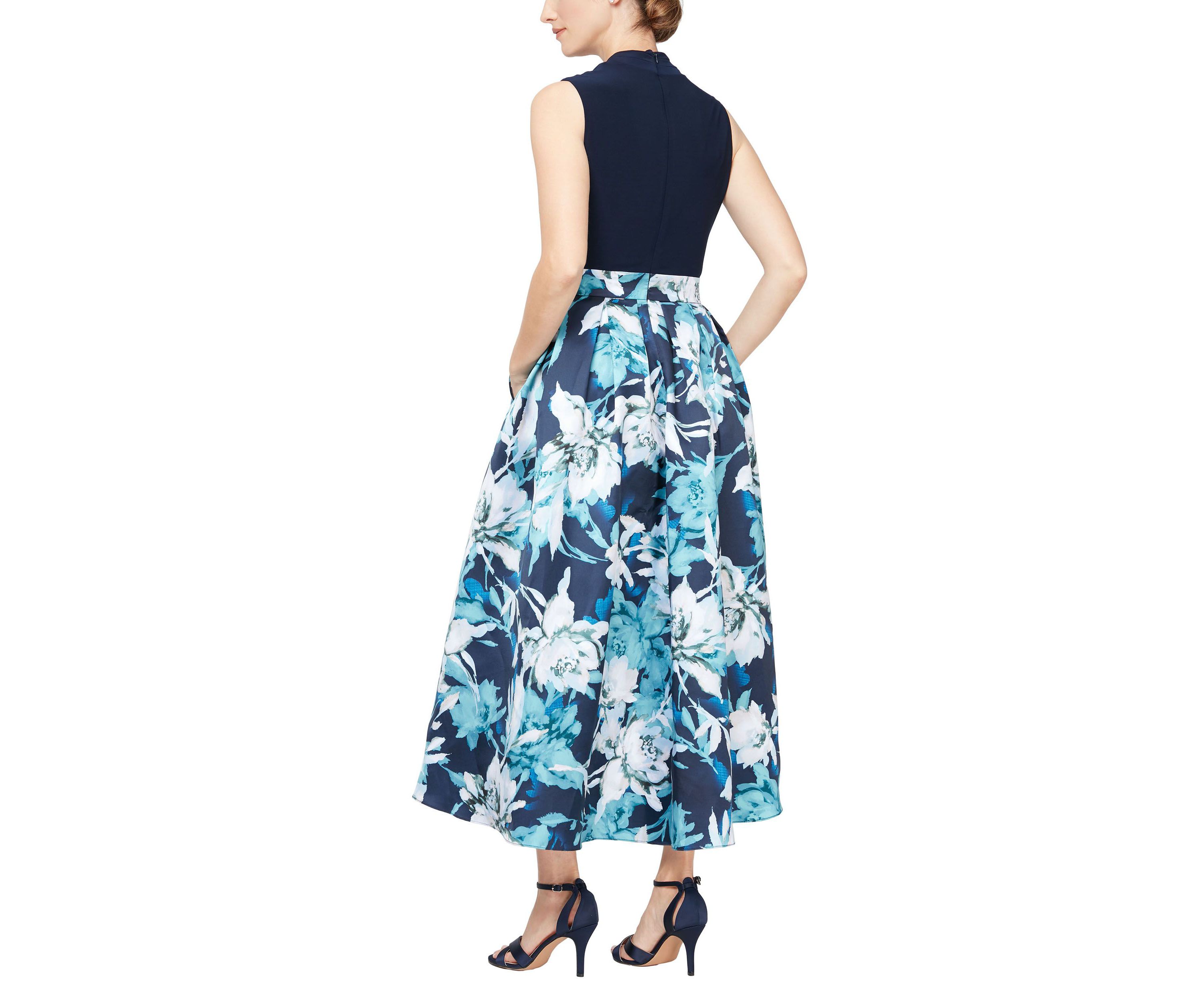 Sleeveless V Neck Dress