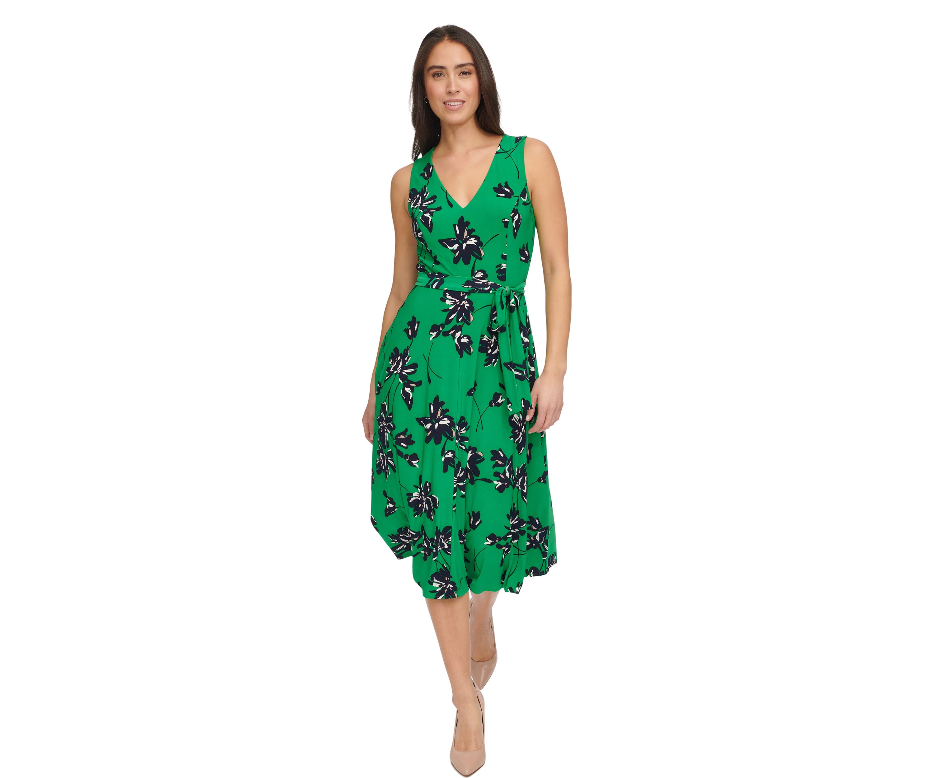 Womens Windblown Camille Floral Dress with Belt