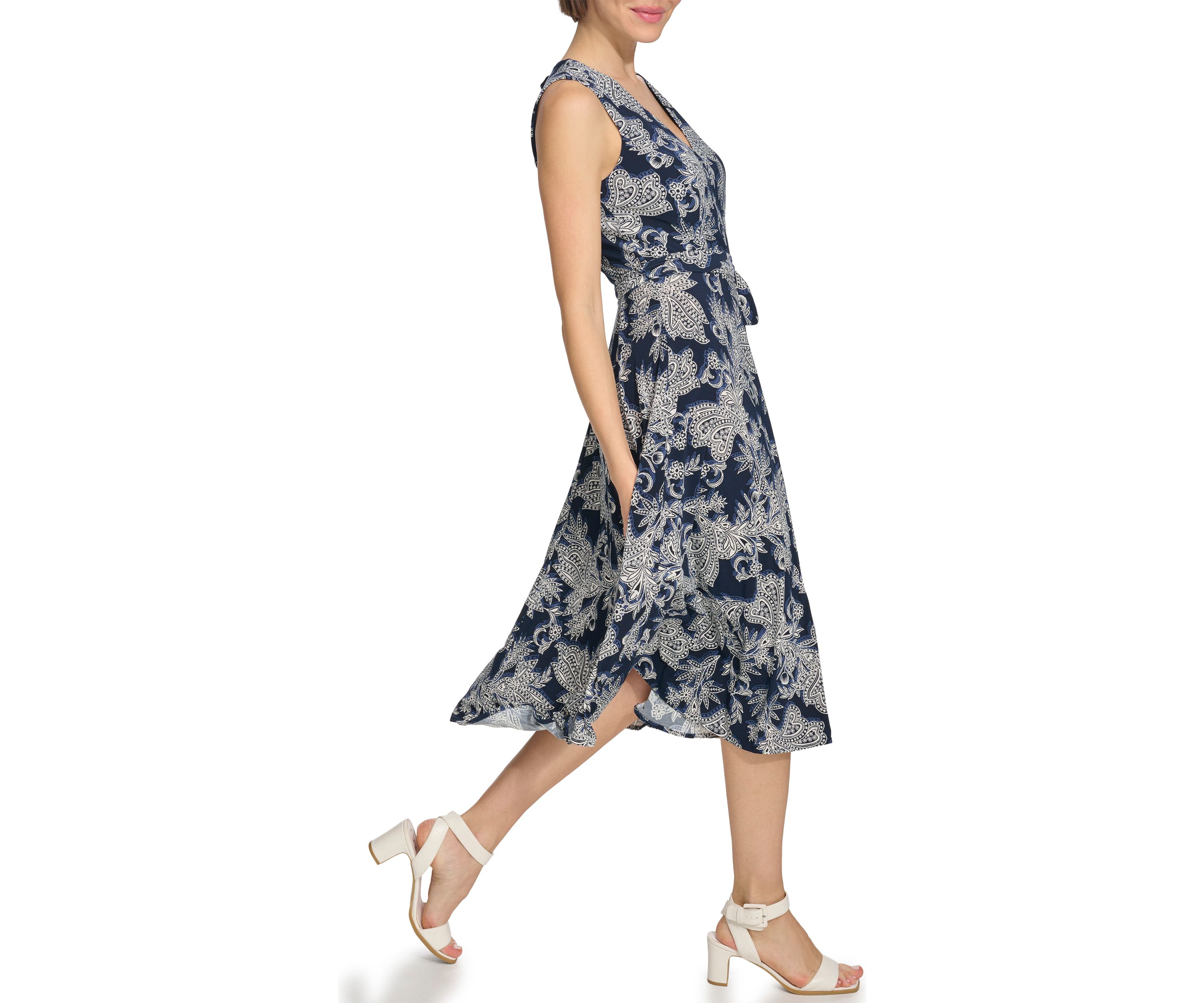 Womens Windblown Paisley Dress with Belt