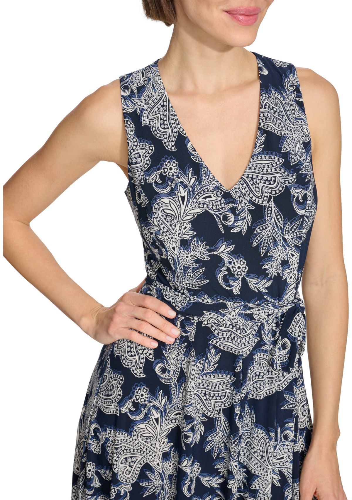 Womens Windblown Paisley Dress with Belt