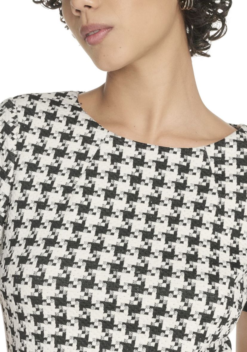 Womens Short Sleeve Houndstooth Shift Dress 