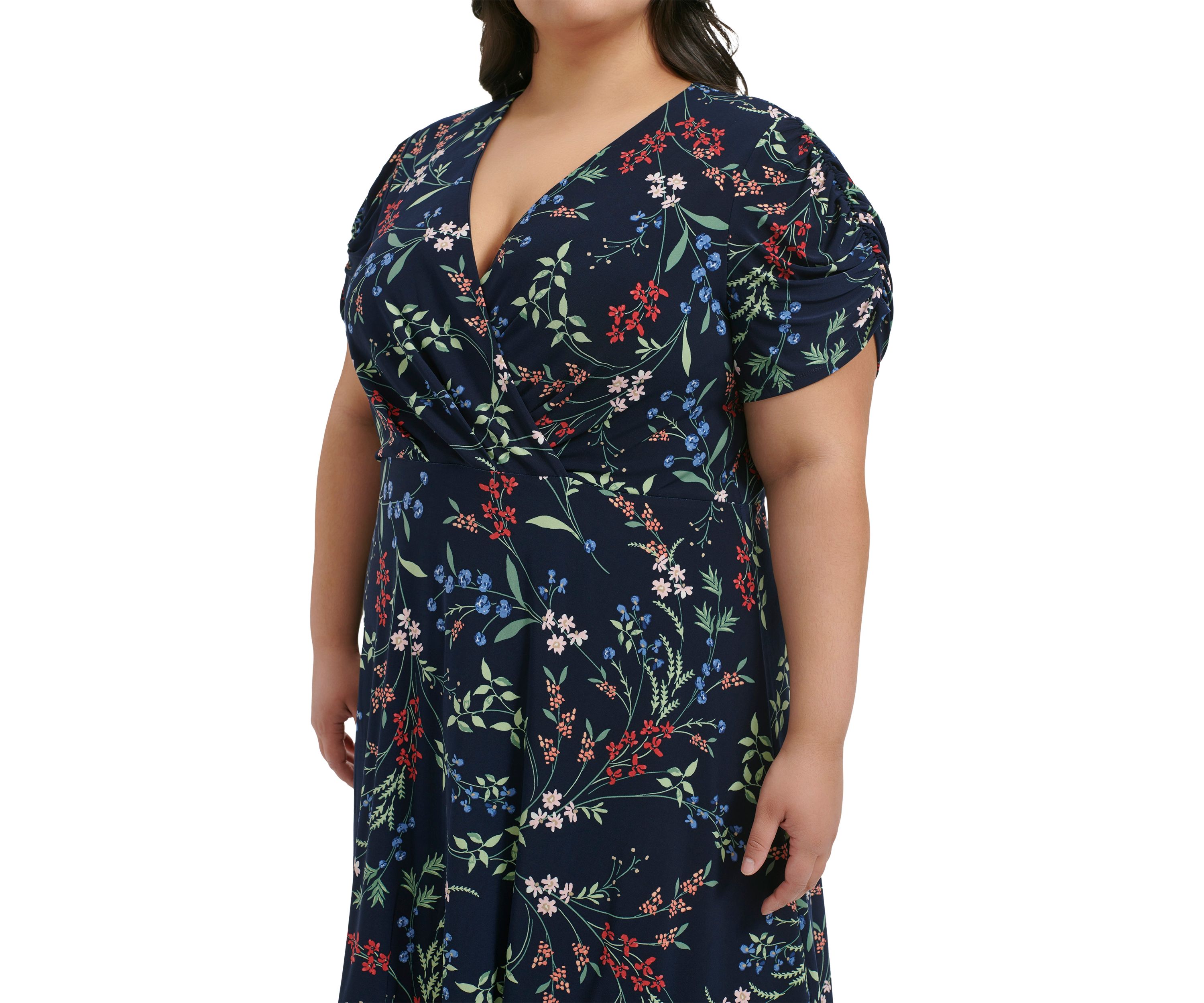 Plus Size Ruched Floral Dress