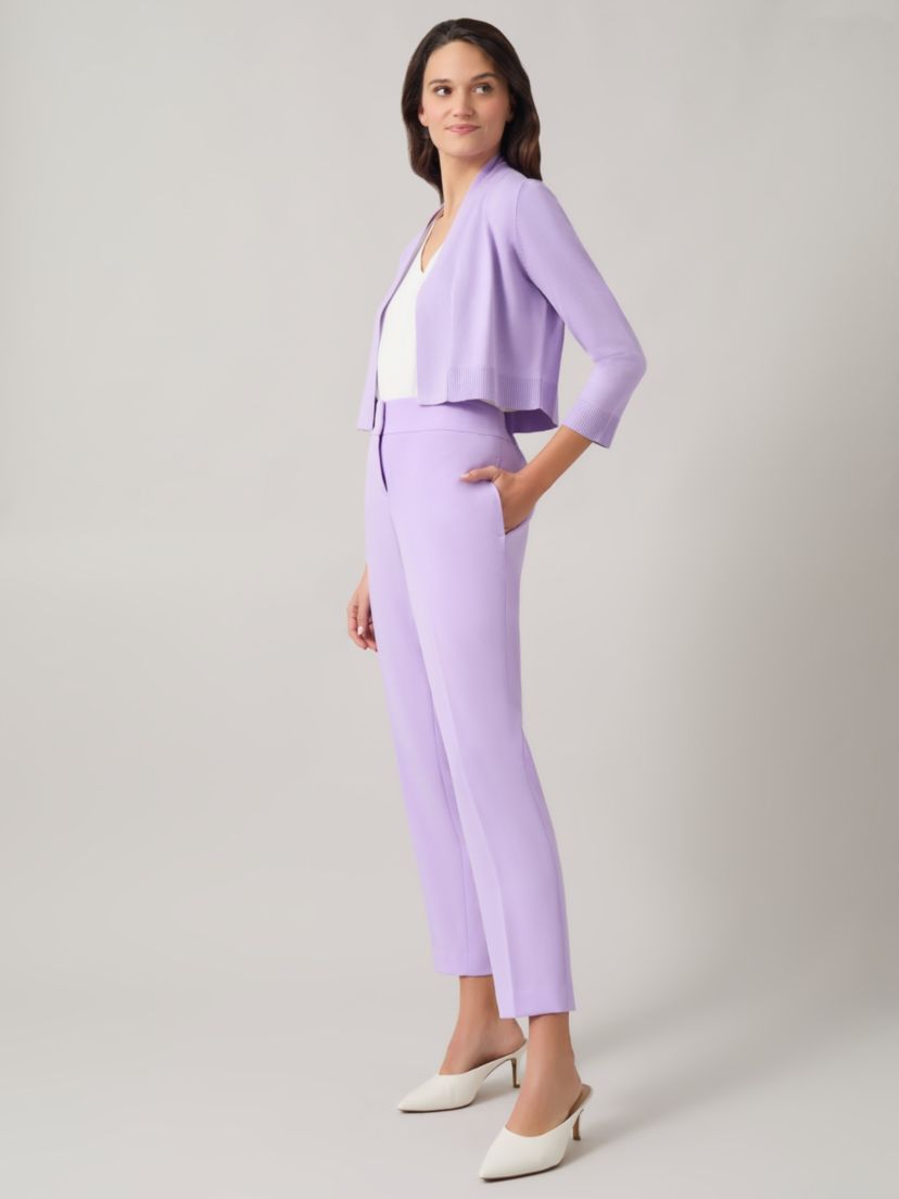 Cropped Kissing Front Shrug