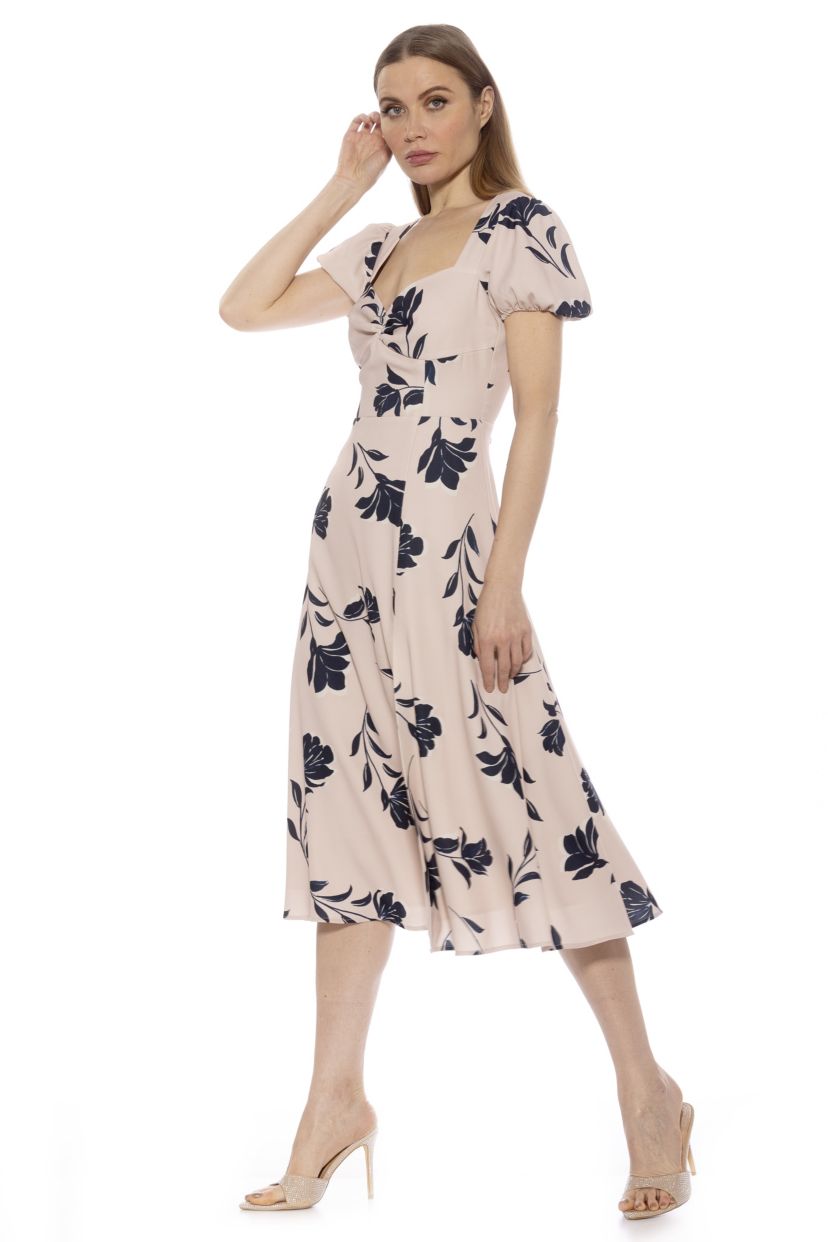 Gracie Sweetheart Dress With Slit