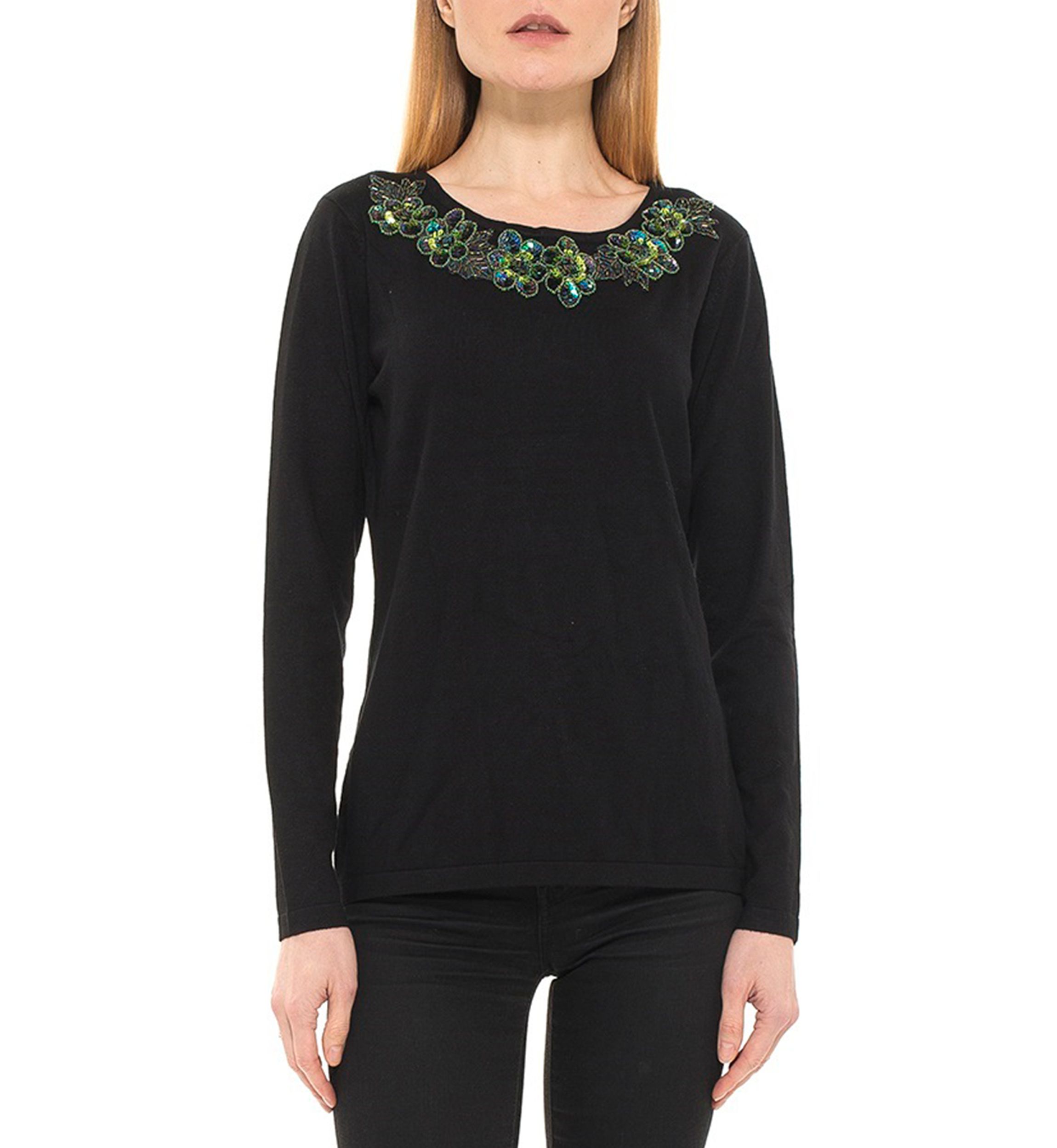 FLORAL EMBEL SWEATER