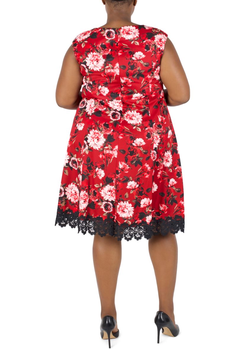 Plus Size Sleeveless Floral Print Fit and Flare Dress 