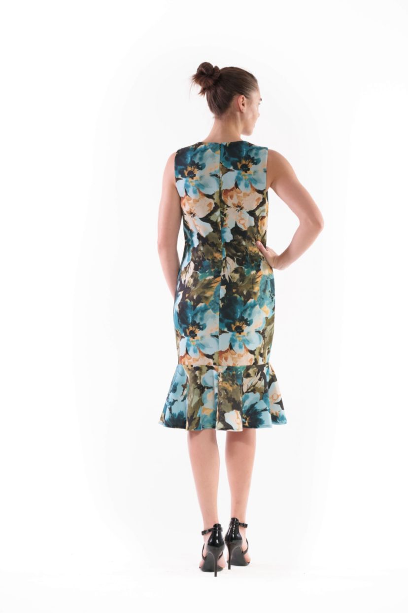 SCOOP NECK RUFFLE DRESS