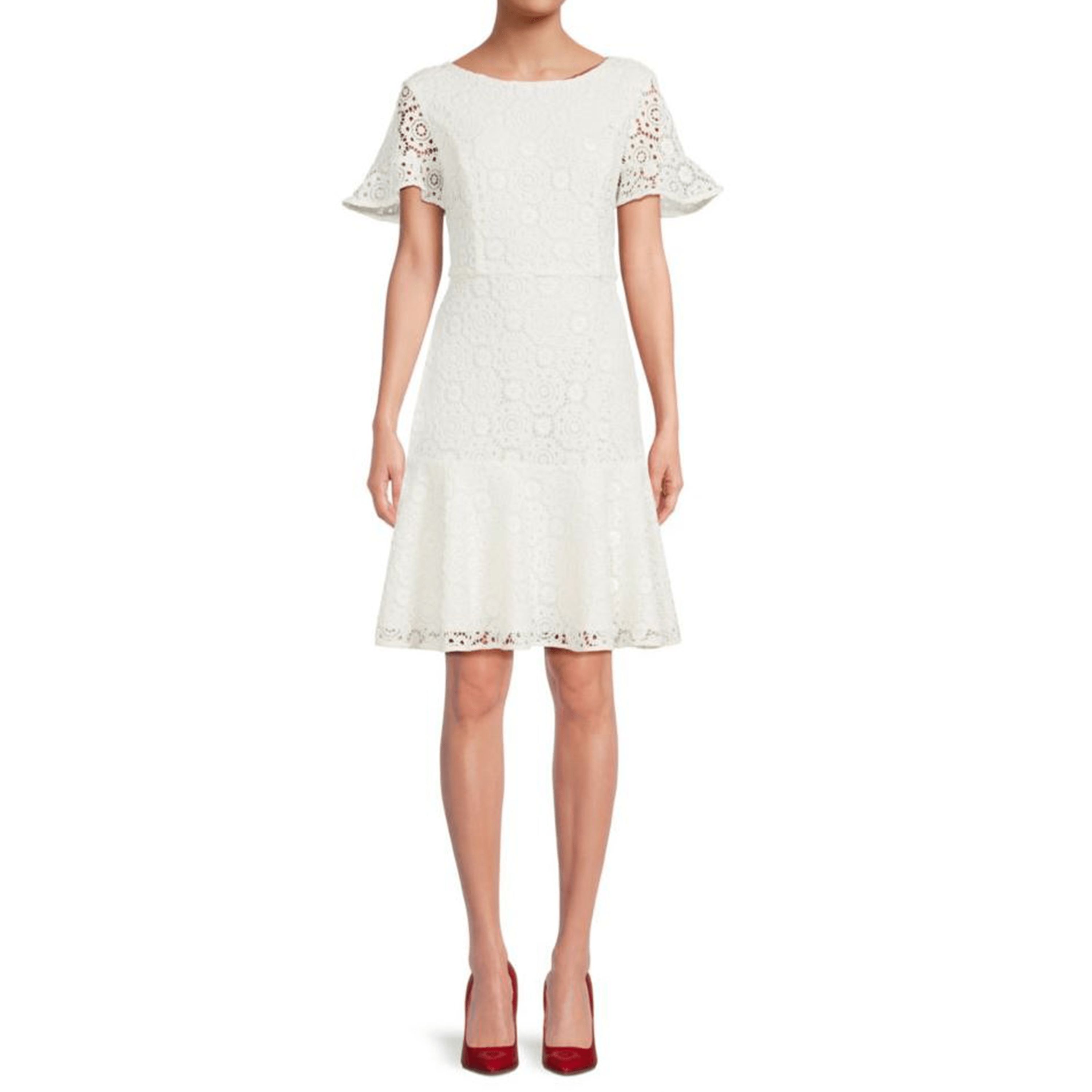 Lace dress with flounce hem