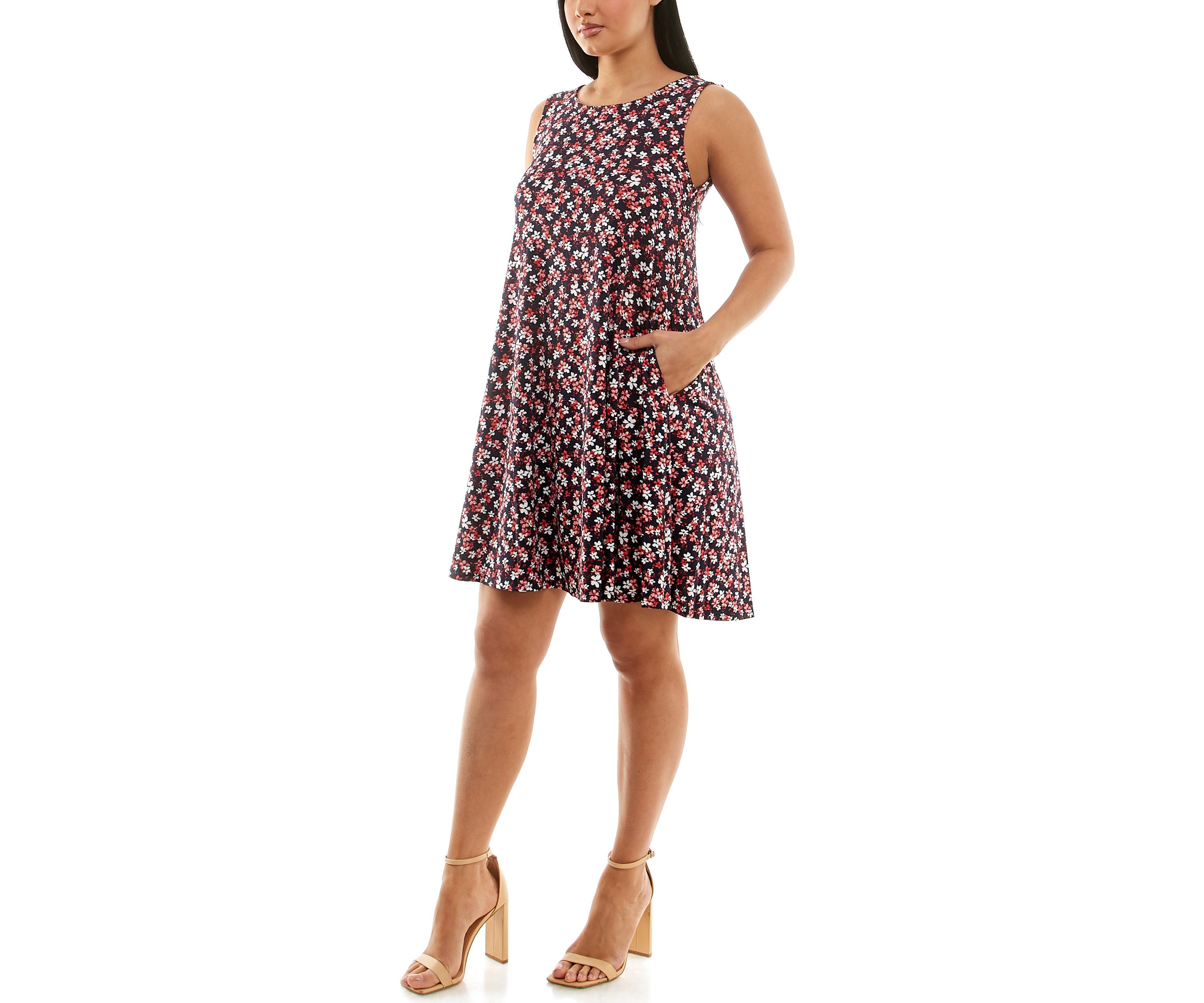 Scoop Neck Trapeze Dress With Pockets
