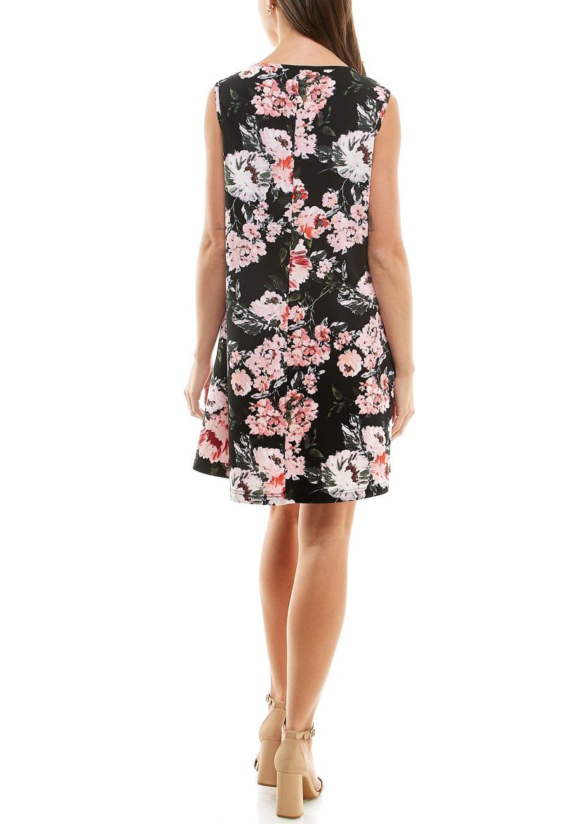 Sleeveless Trapeze Dress With Pockets