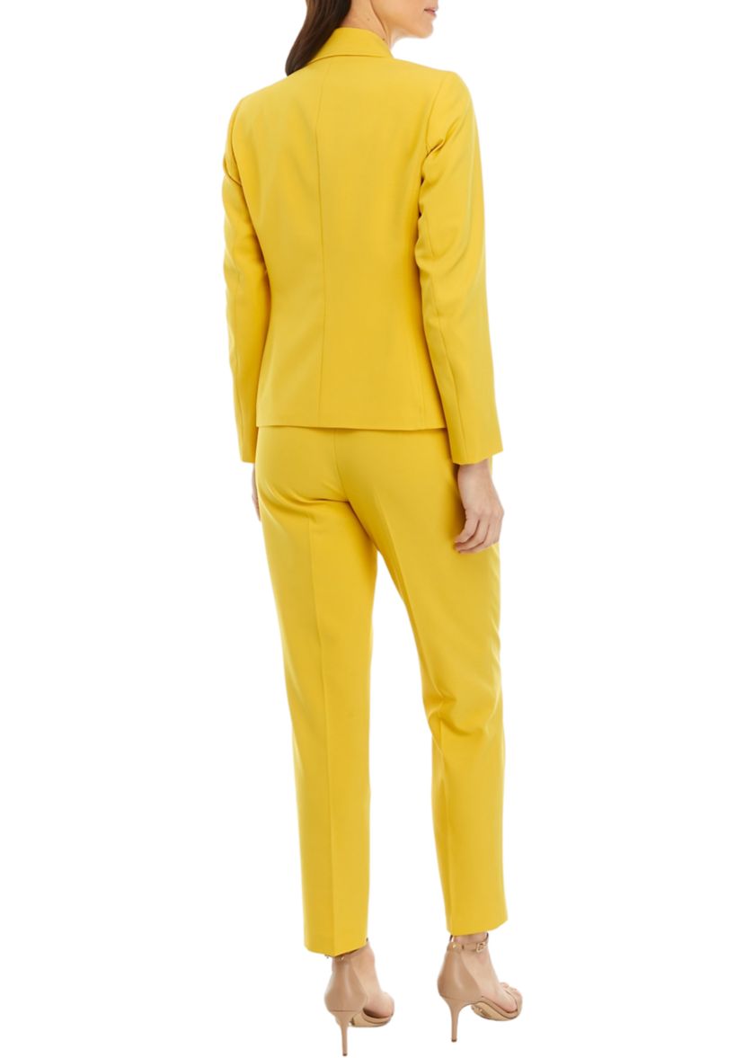 Womens Petite One Button Jacket With Long Sleeves and Slim Pant Set