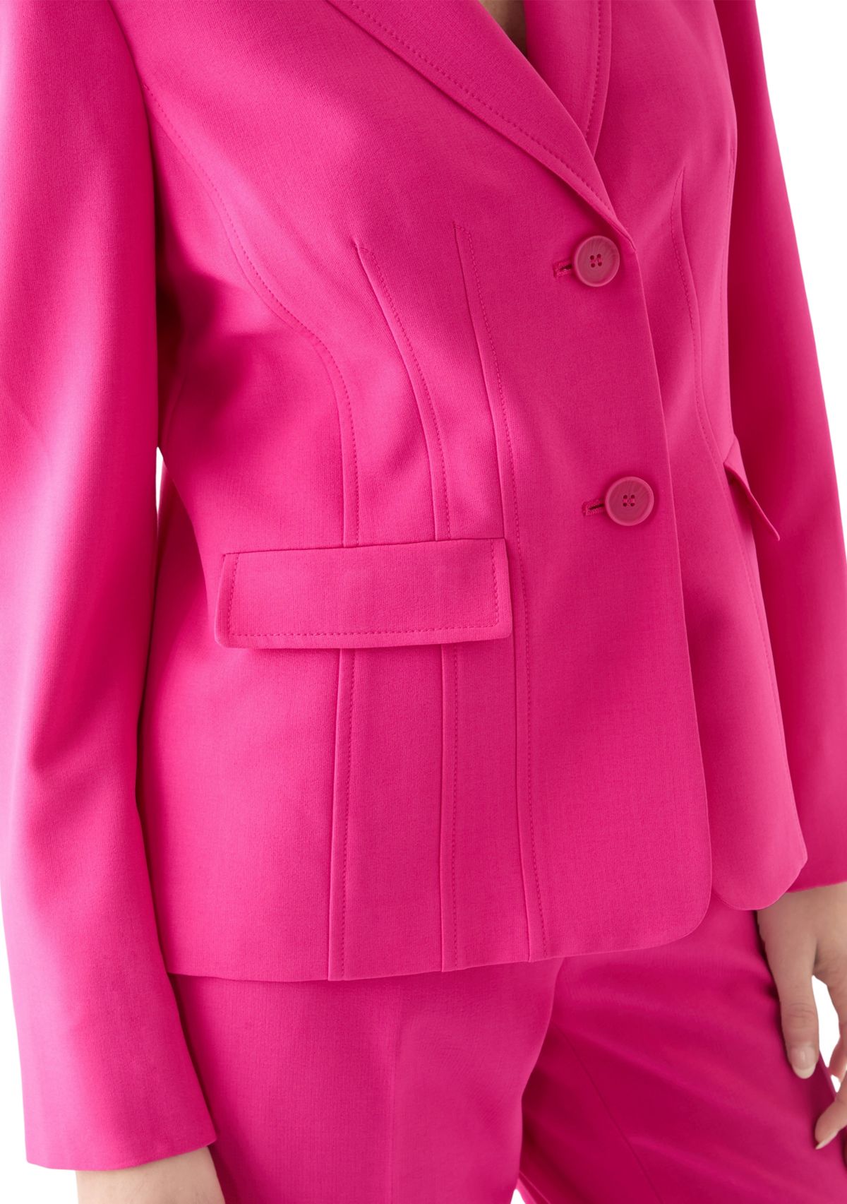 Two-Button Seamed Jacket Pant Suit