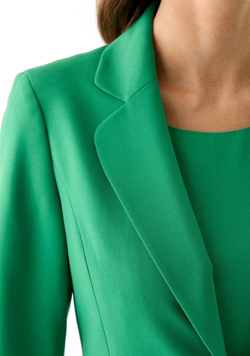LONG COAT & BASIC SHEATH DRESS