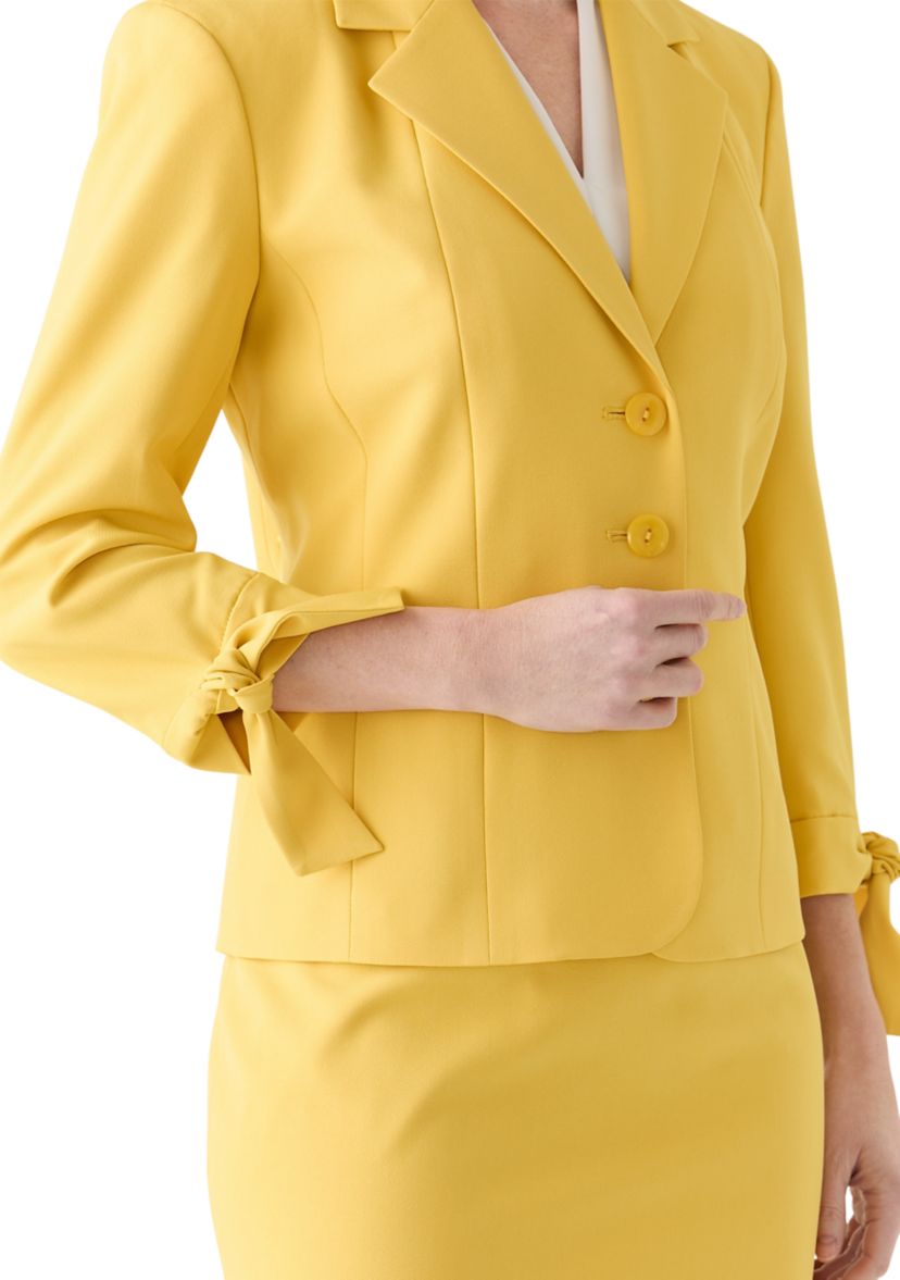 3 BTTN JCKT W/TIE SLEEVES & SKIRT