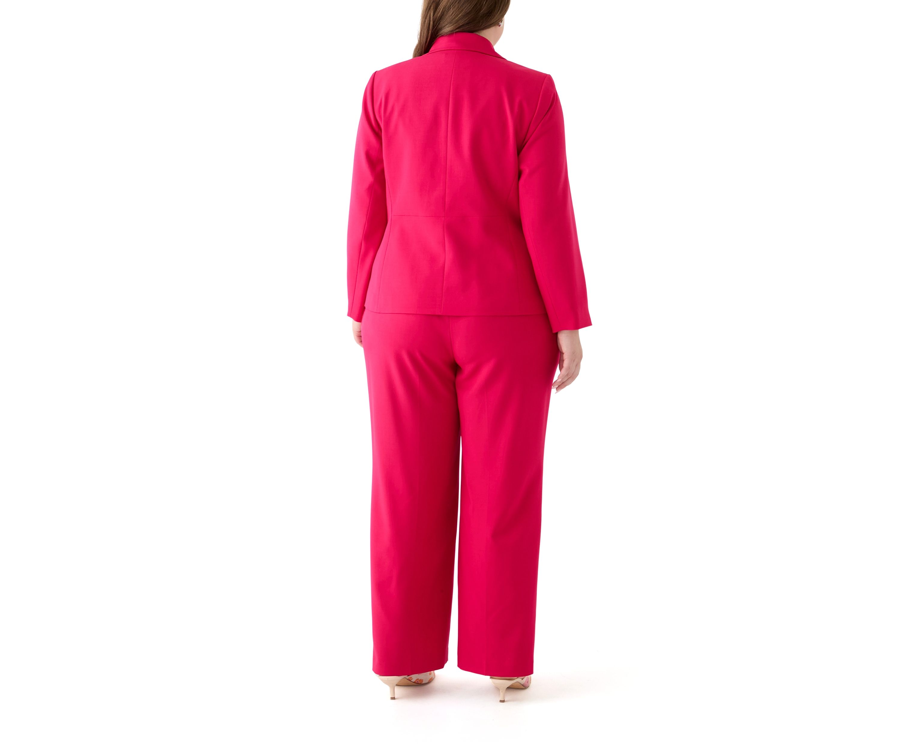 Two Button Three Quarter Sleeve Jacket & Pull On Elastic Back Trouser