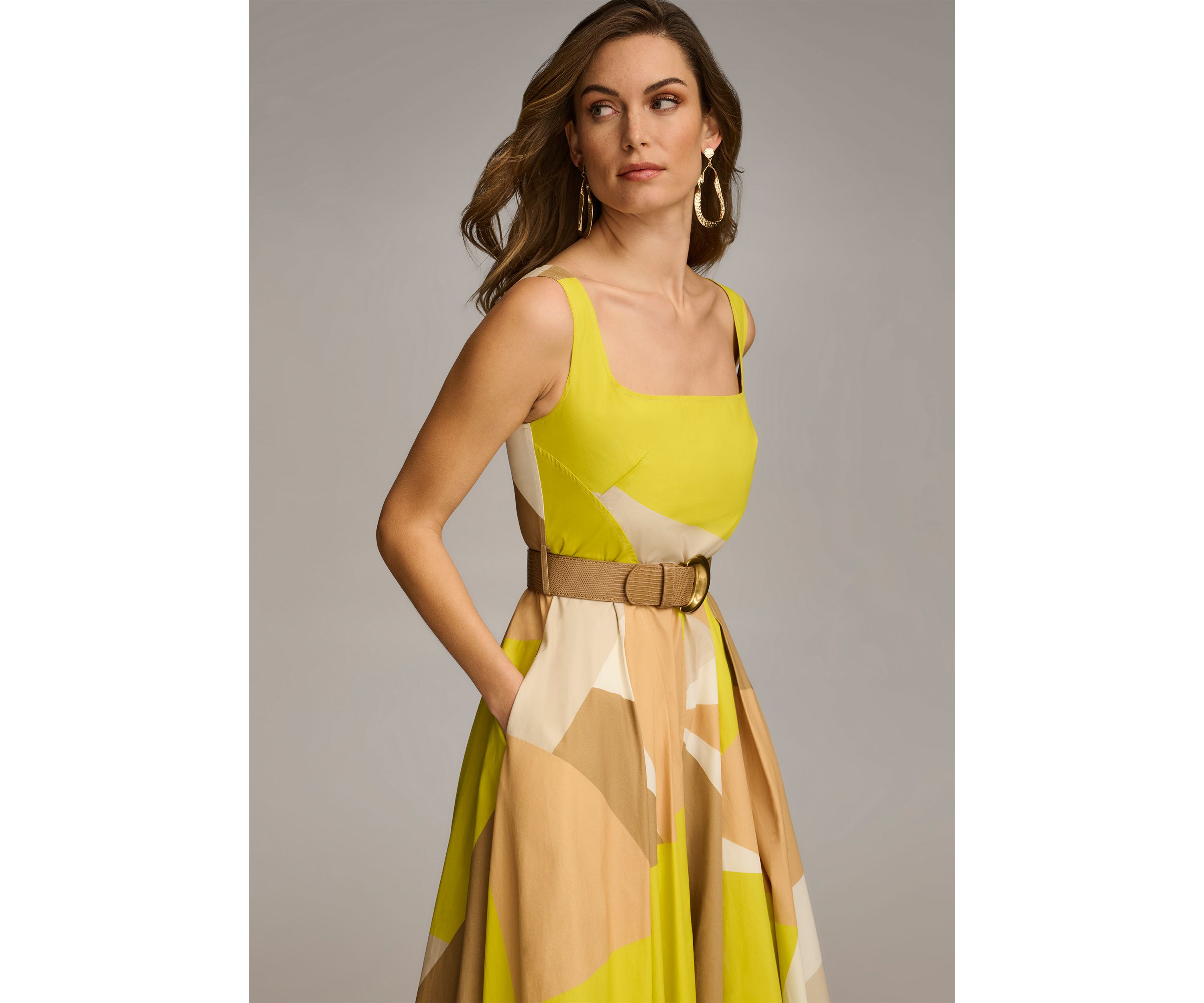 Womens Sleeveless Square Neck Abstract Print Fit and Flare Dress