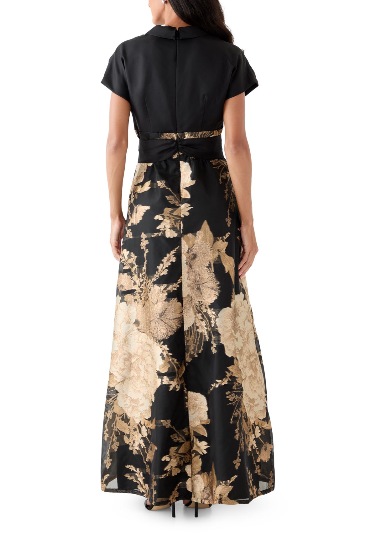 Womens Short Sleeve V-Neck Crepe Dress