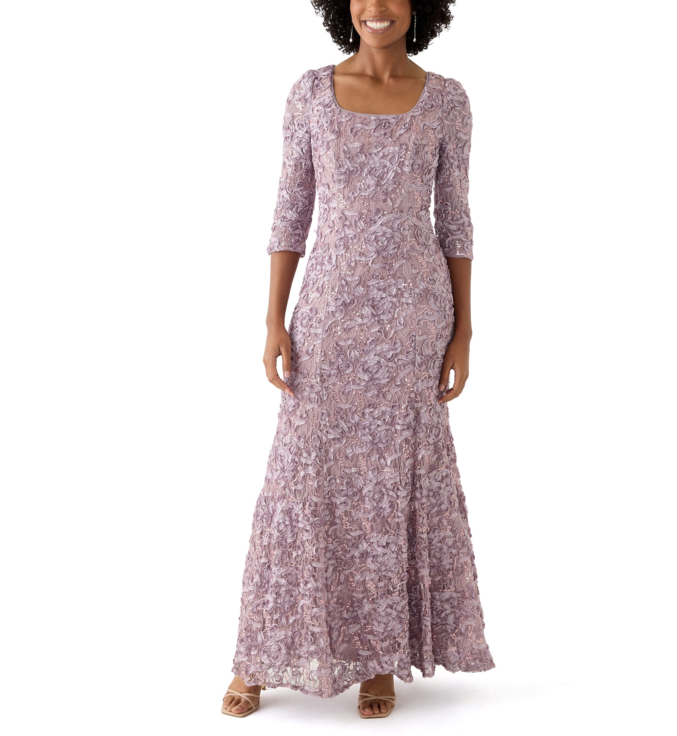 Womens 3/4 Sleeve Square Neck Lace Gown