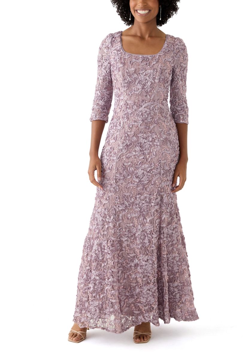 Womens 3/4 Sleeve Square Neck Lace Gown
