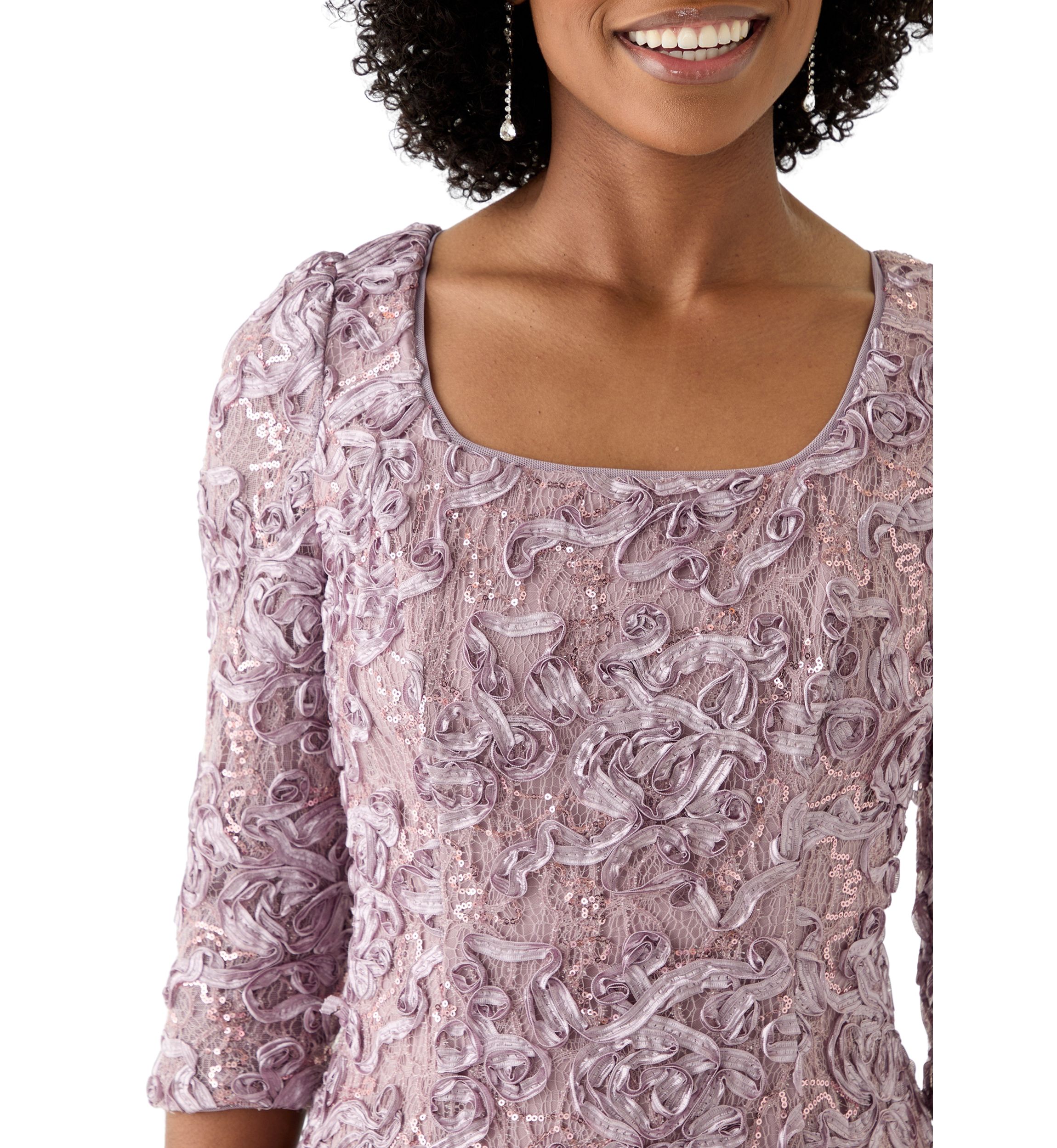 Womens 3/4 Sleeve Square Neck Lace Gown
