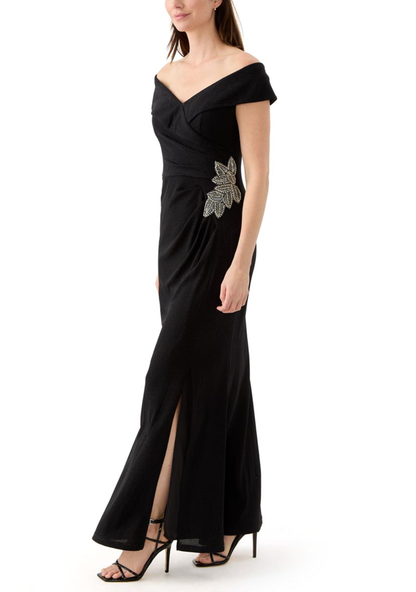 Womens Solid Side Ruched Gown