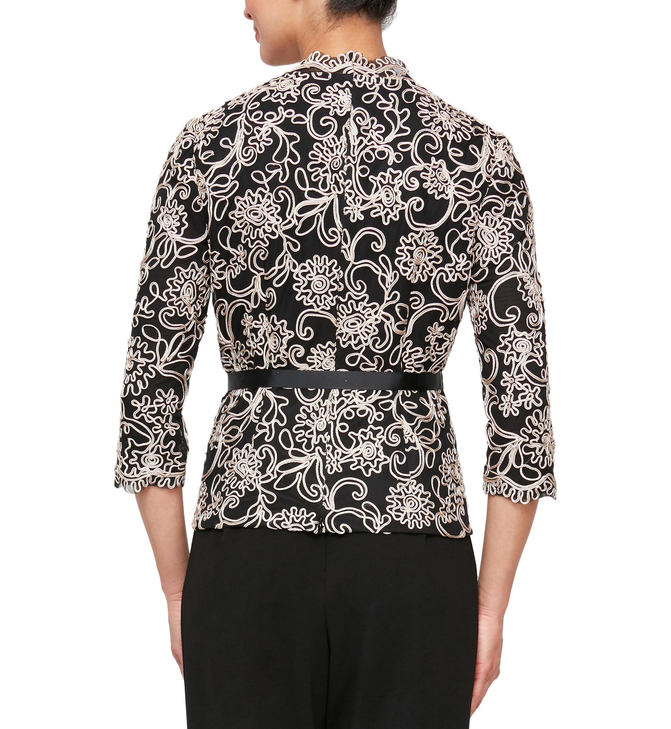 Womens 3/4 Sleeve Embroidered Blouse 