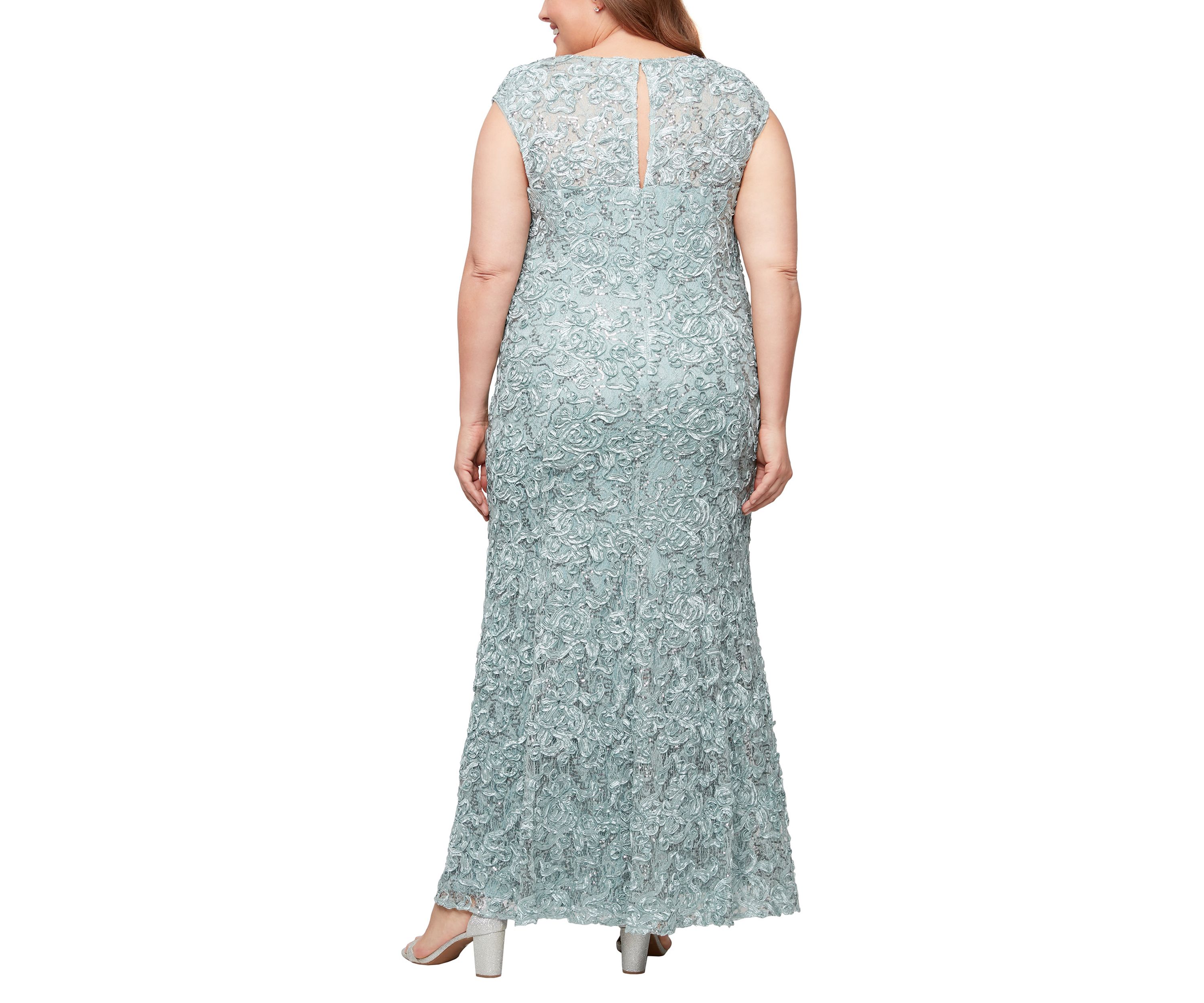 Plus Size Long Soutache Sweetheart Neckline Dress