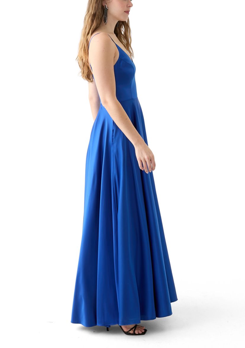 Womens Sleeveless Solid Satin Ballgown