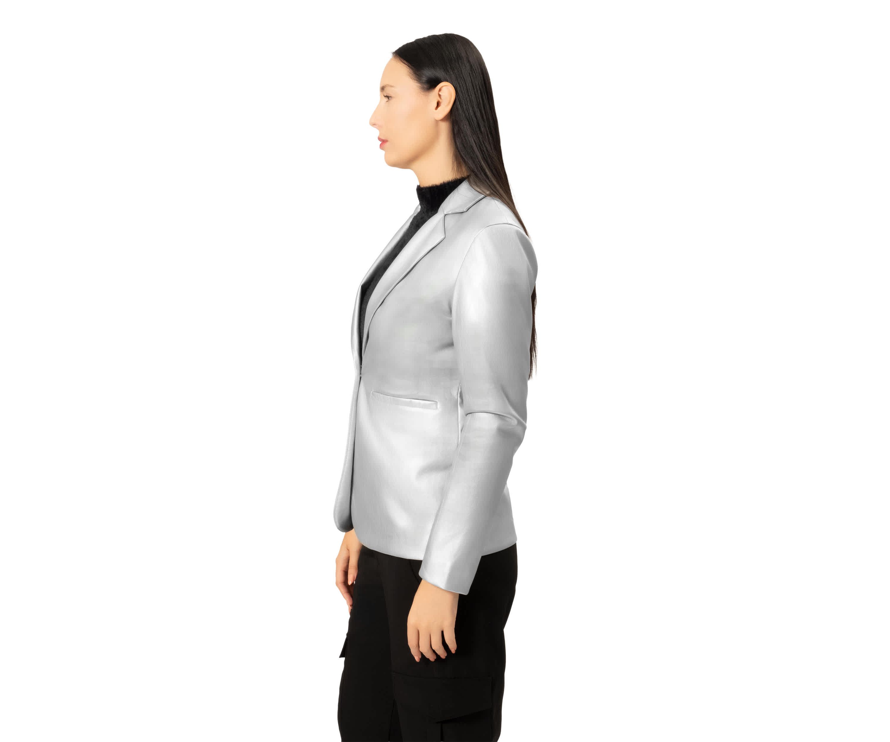 Liana Blazer