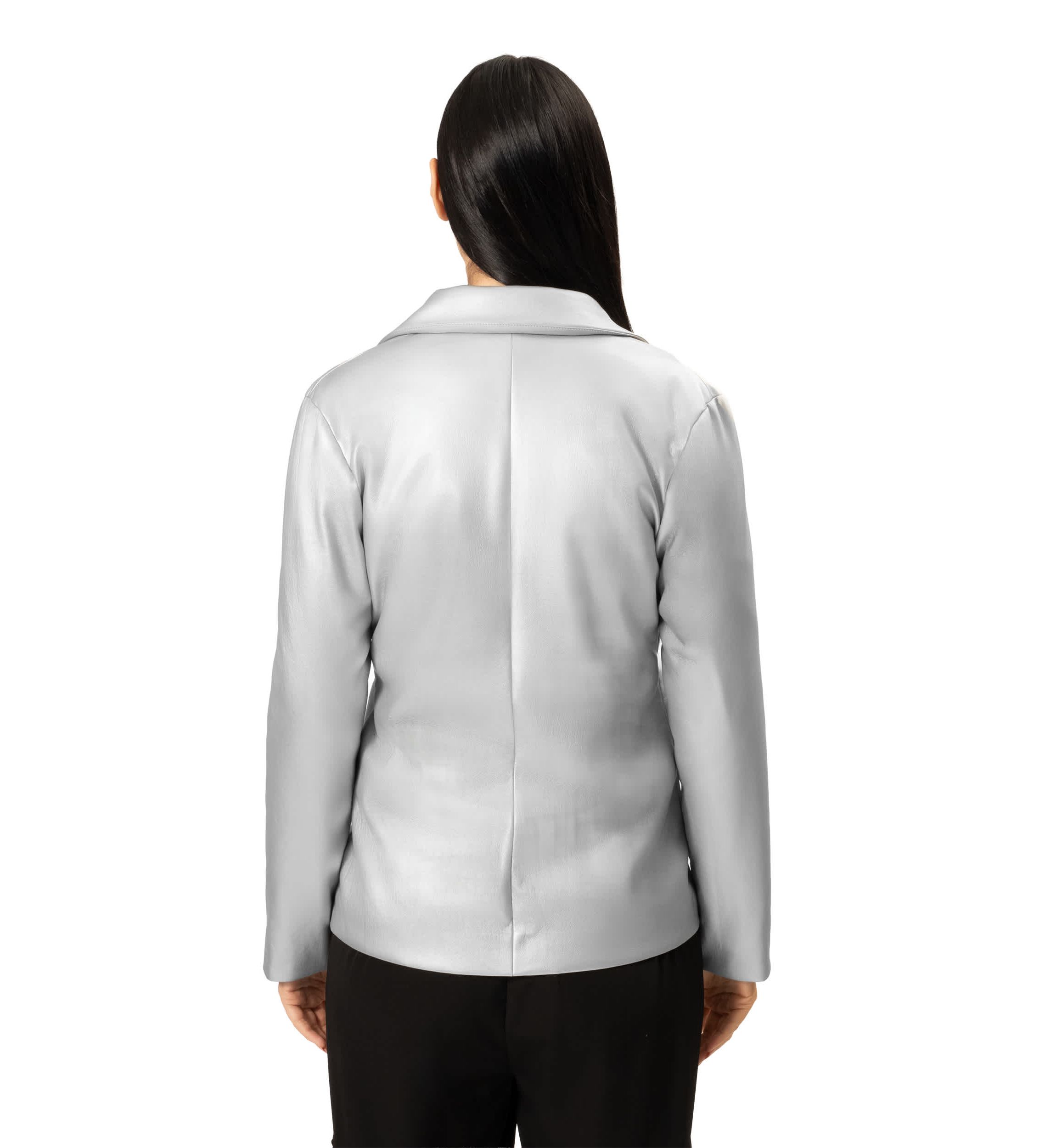 Liana Blazer
