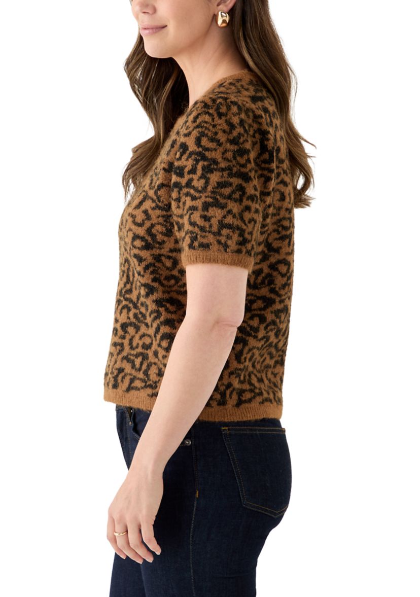 Womens Short Sleeve Tip Leopard Sweater