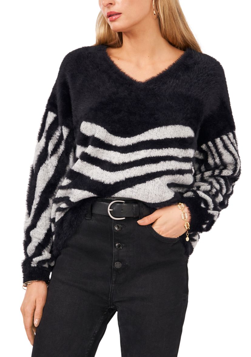 Womens V-Neck Animal Print Sweater 