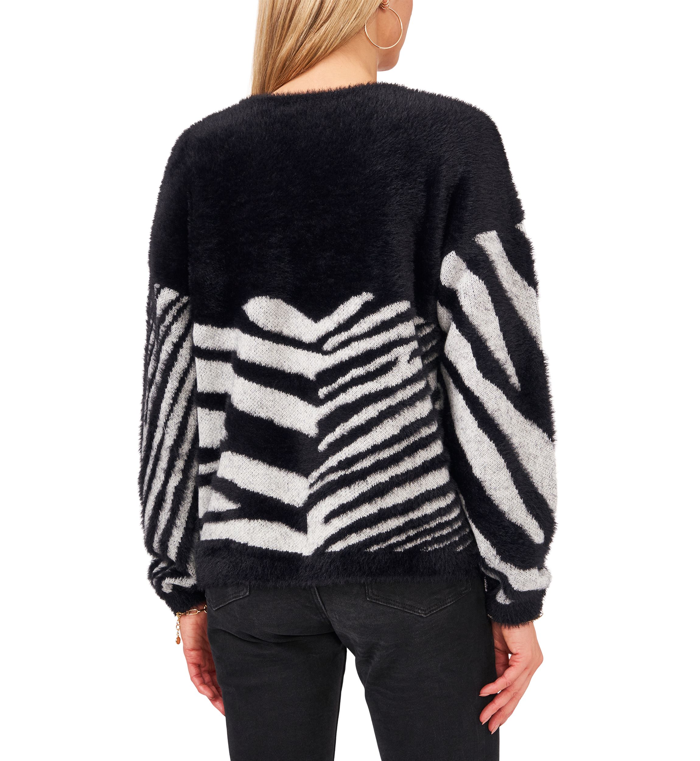 Womens V-Neck Animal Print Sweater 