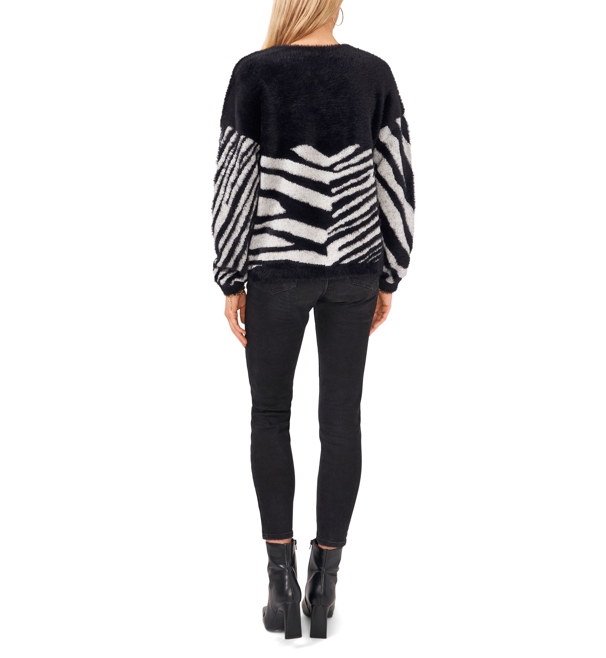Womens V-Neck Animal Print Sweater 