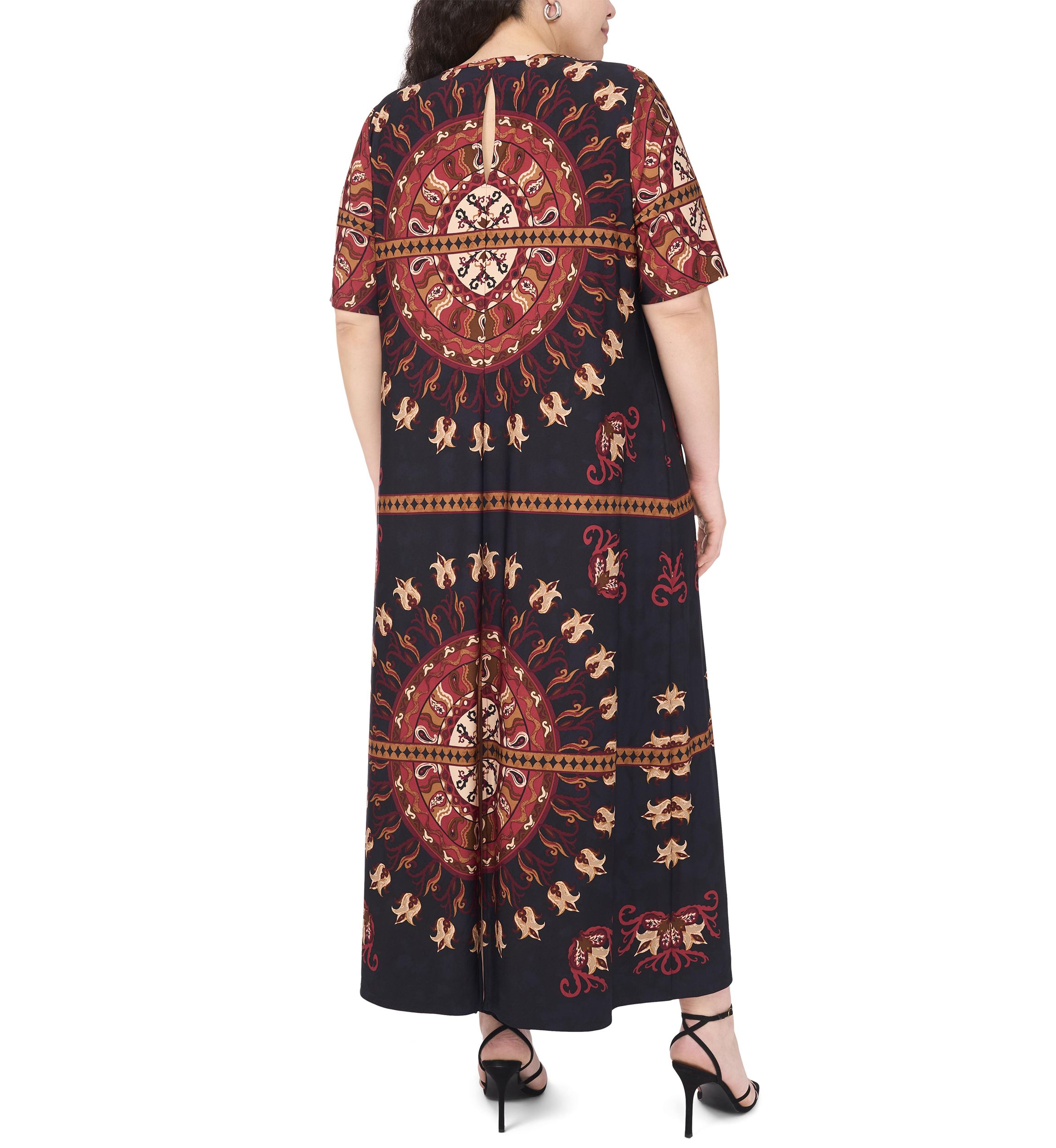 Plus Size Short Sleeve Crew Maxi Dress