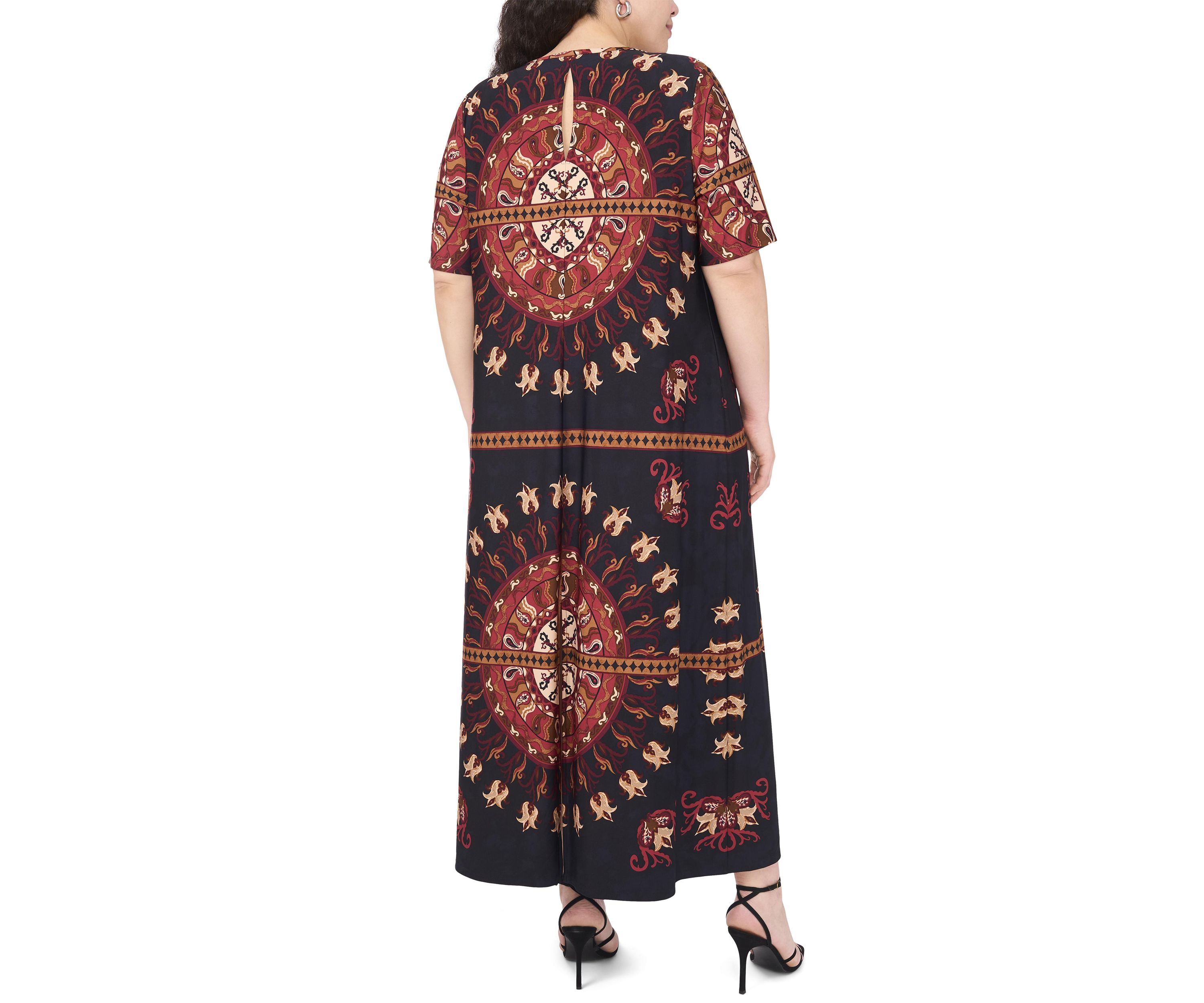 Plus Size Short Sleeve Crew Maxi Dress