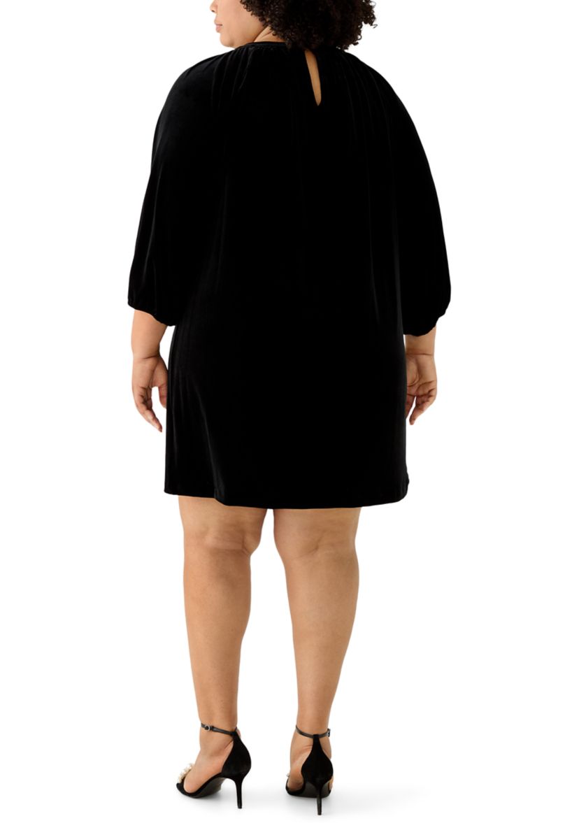 Plus Size Puff Sleeve Keyhole Velvet Dress