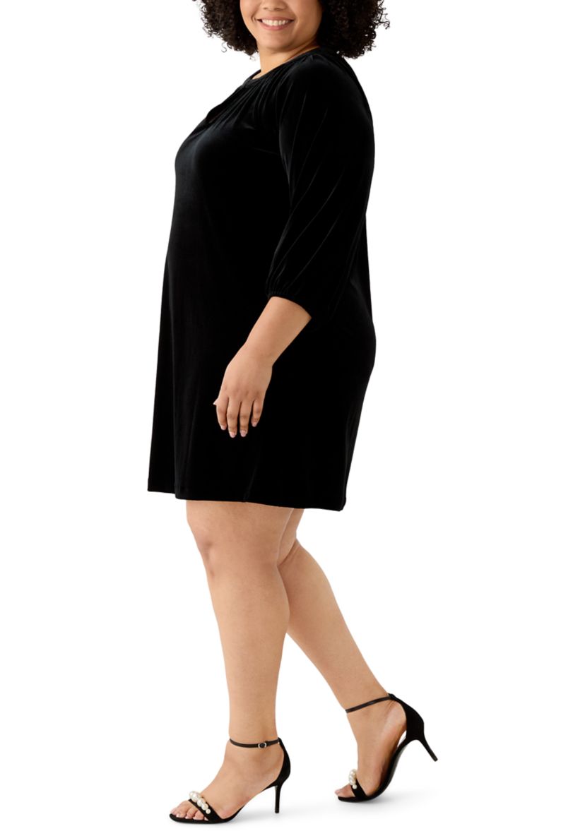 Plus Size Puff Sleeve Keyhole Velvet Dress