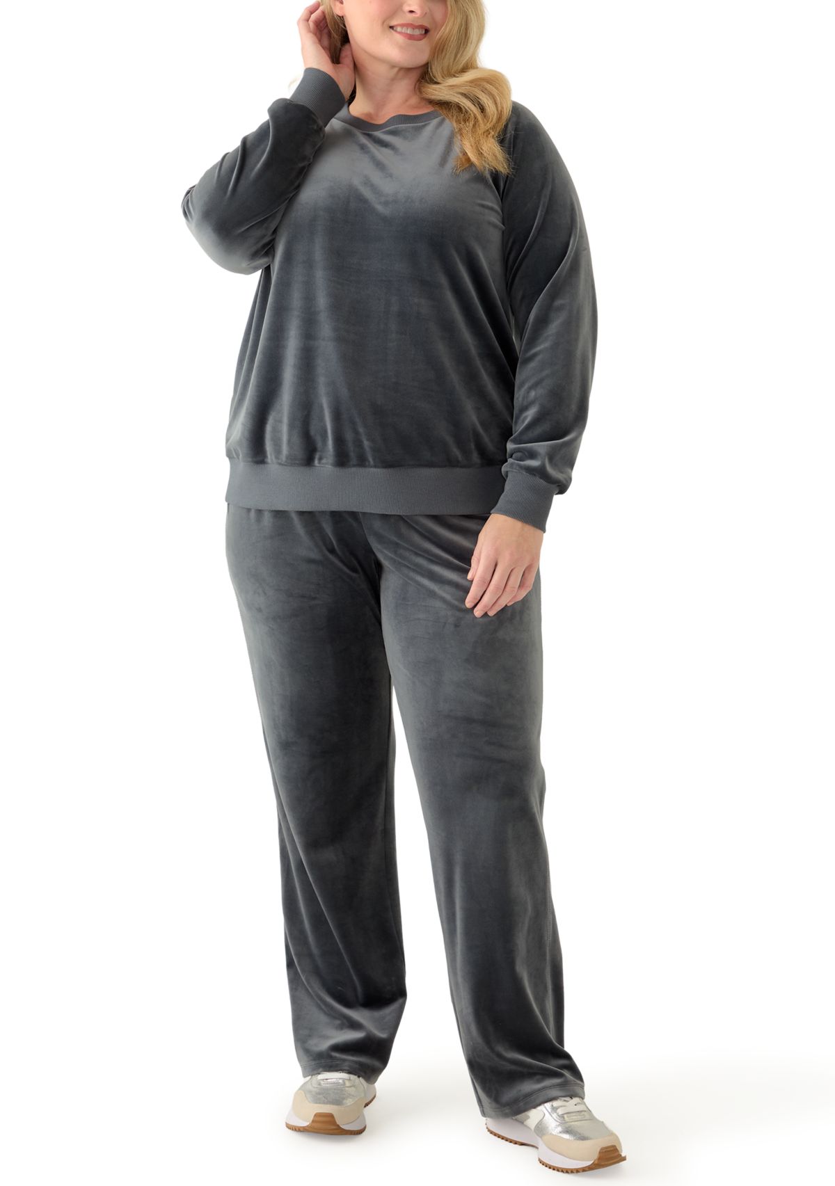 Plus Size Velour Crew Neck Pullover