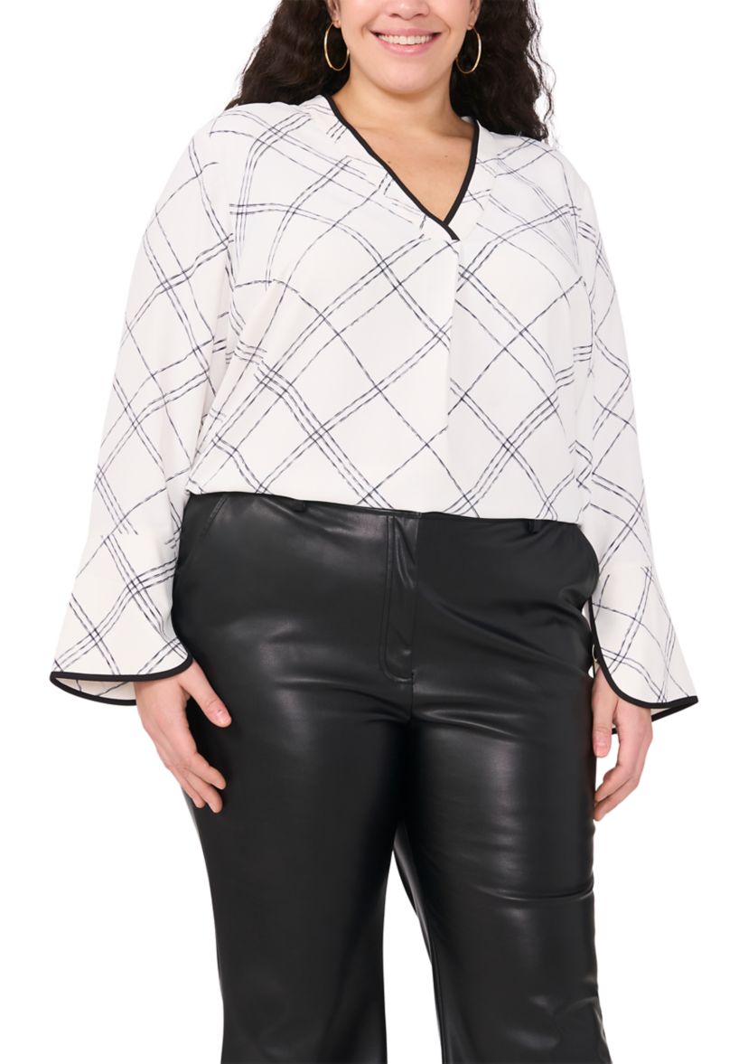 Plus Size V-Neck 3/4 Sleeve Wide Cuff Wove Blouse 