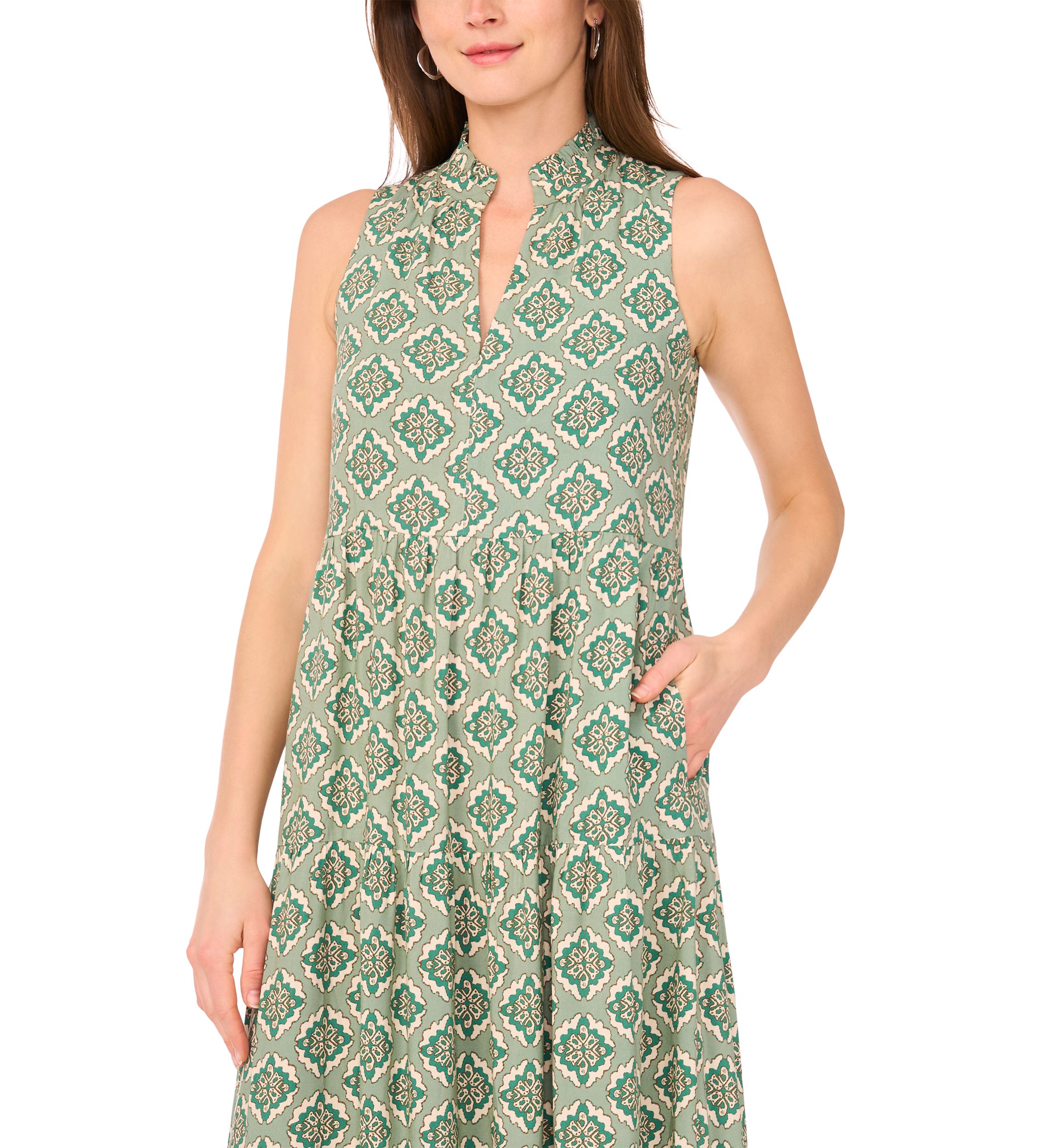 Petite Sleeveless Printed Split Neck Dress