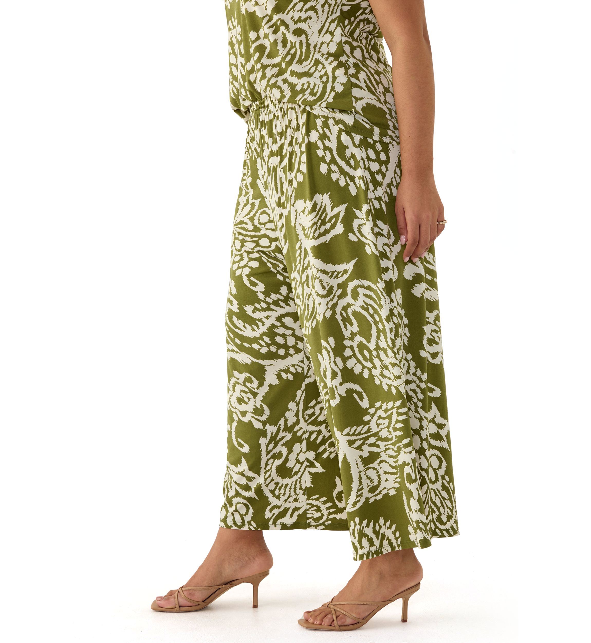 Plus Size Wide Leg Printed Pants 